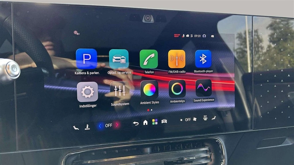 Mercedes-Benz-CLA-image-17