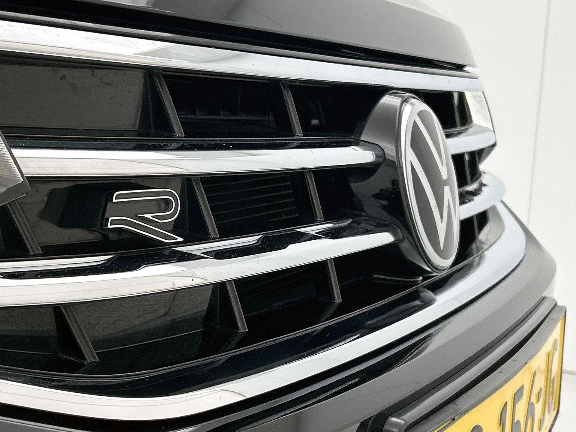 Volkswagen-Tiguan-image-15