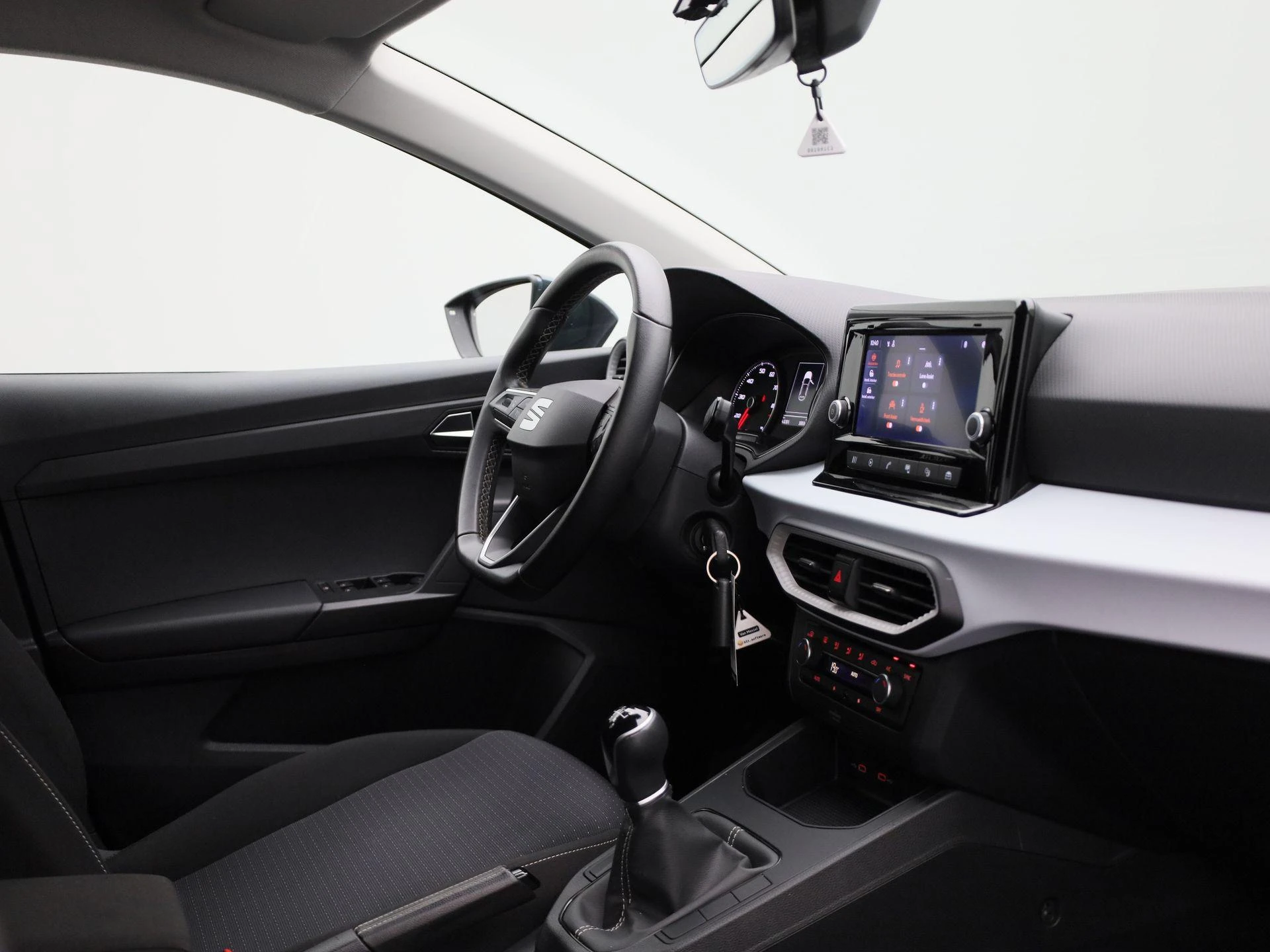 SEAT-Ibiza-image-30
