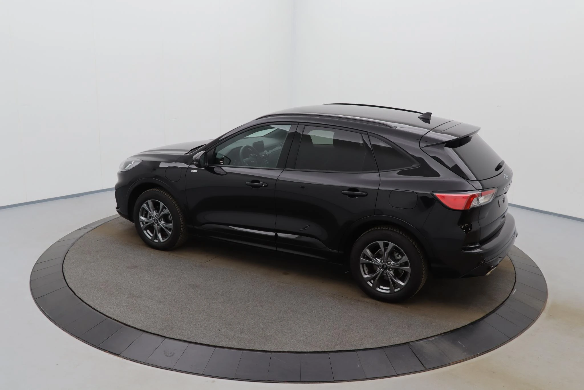Ford-Kuga-image-6