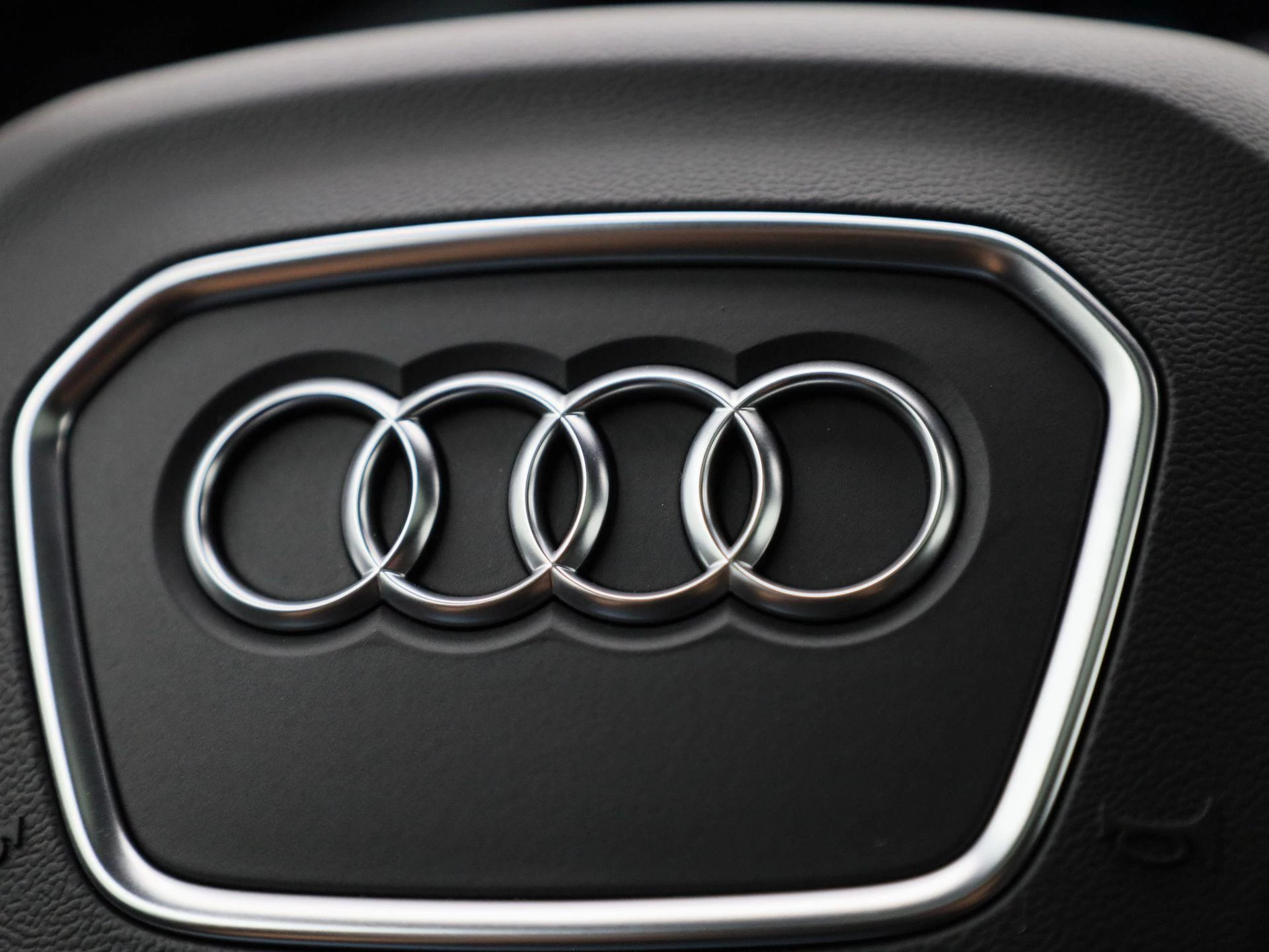 Audi Q8 60 TFSI e quattro Pro Line S Competition 490 PK