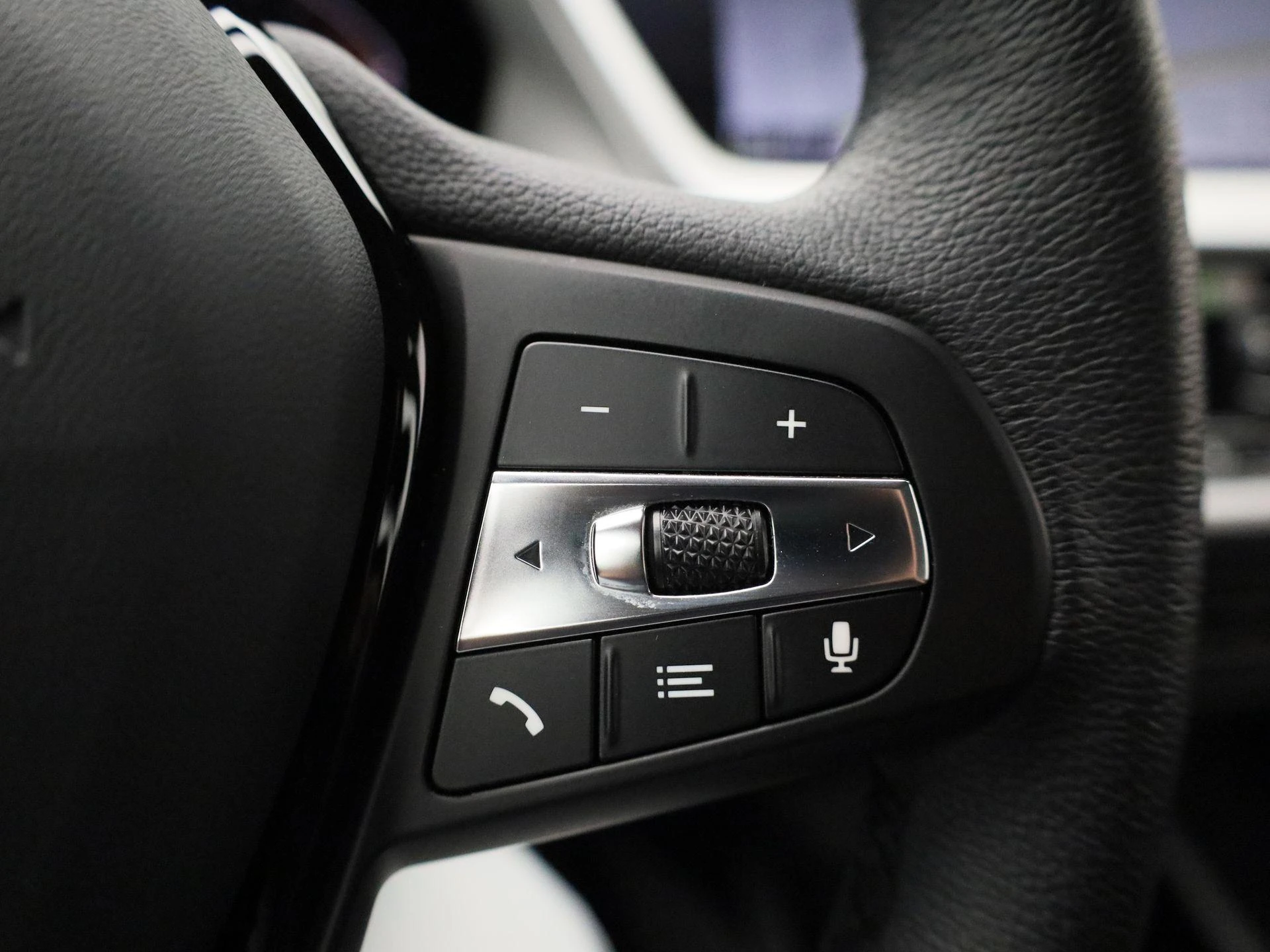 BMW-1 Reeks-image-21