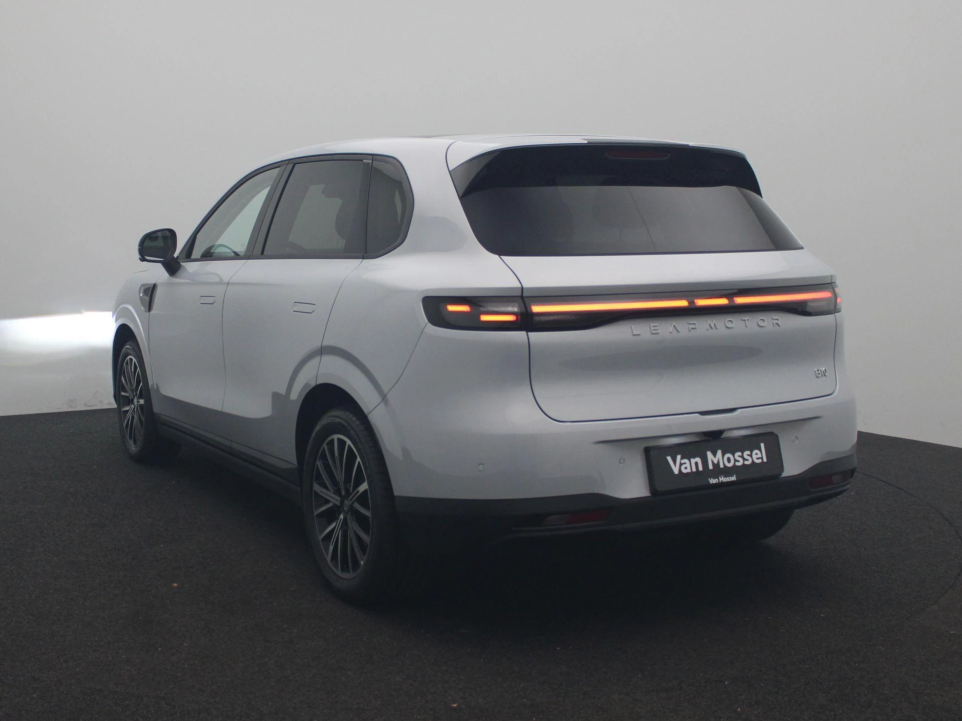 Leapmotor-B10-image-1