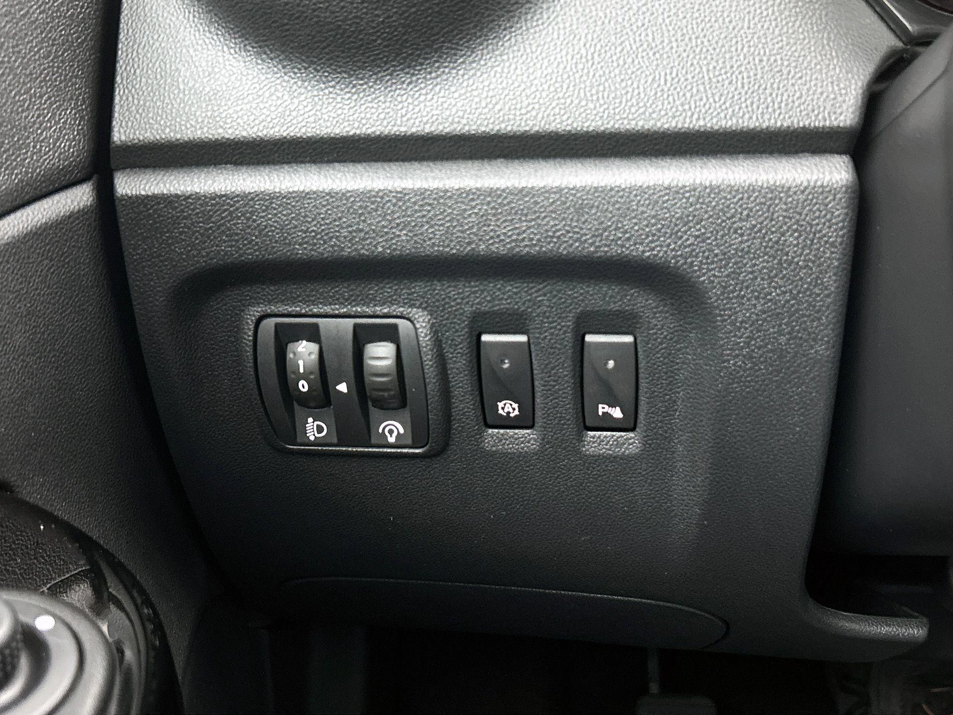 Renault-Captur-image-22