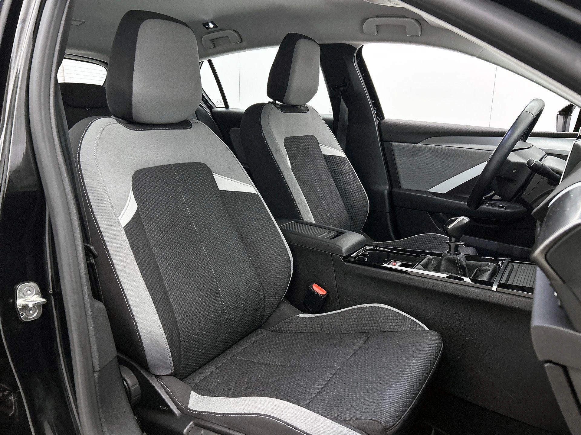 Opel-Astra-image-34