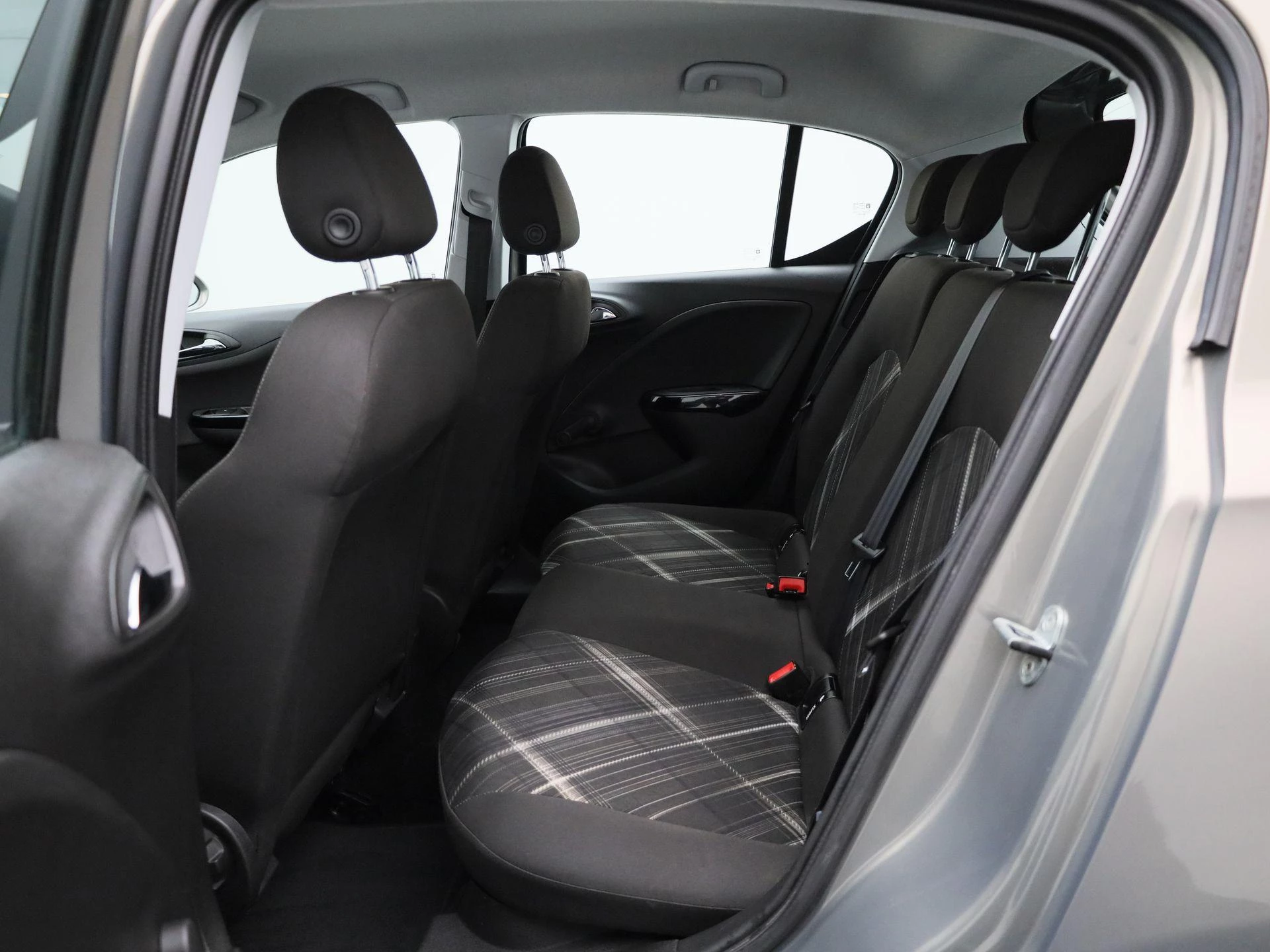 Opel-Corsa-image-9