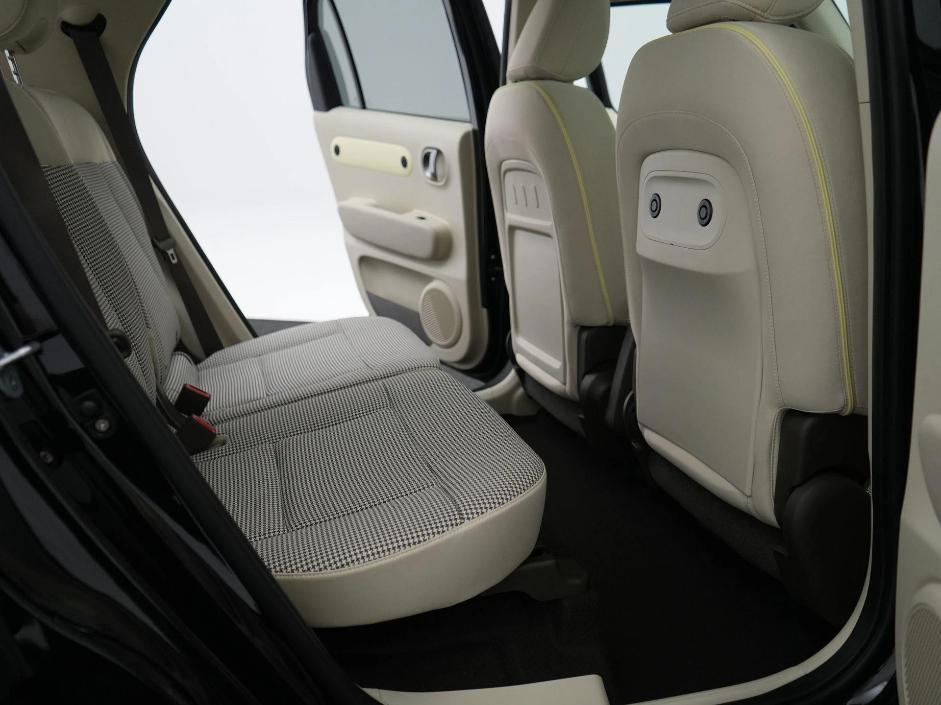 Hyundai-Inster-image-37