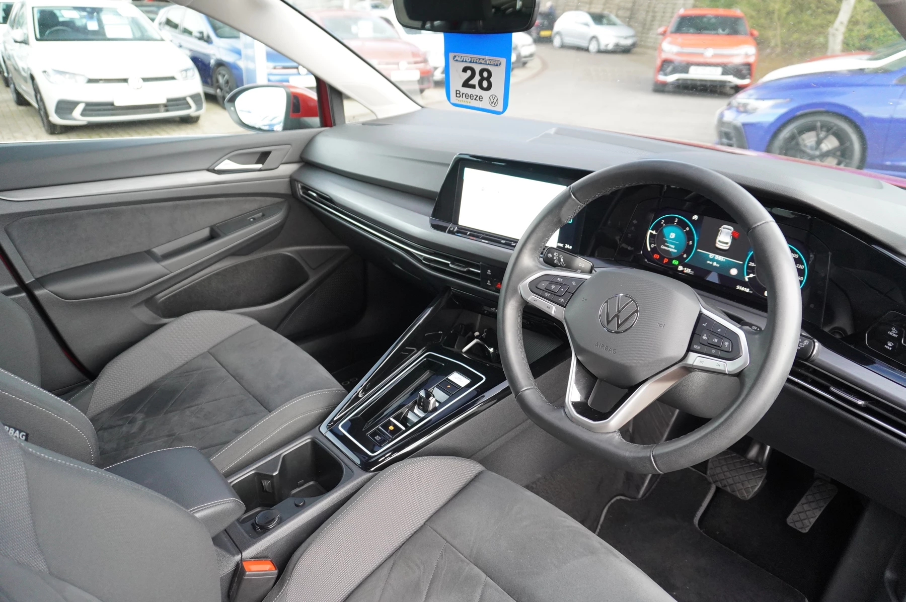 Volkswagen-Golf-image-5