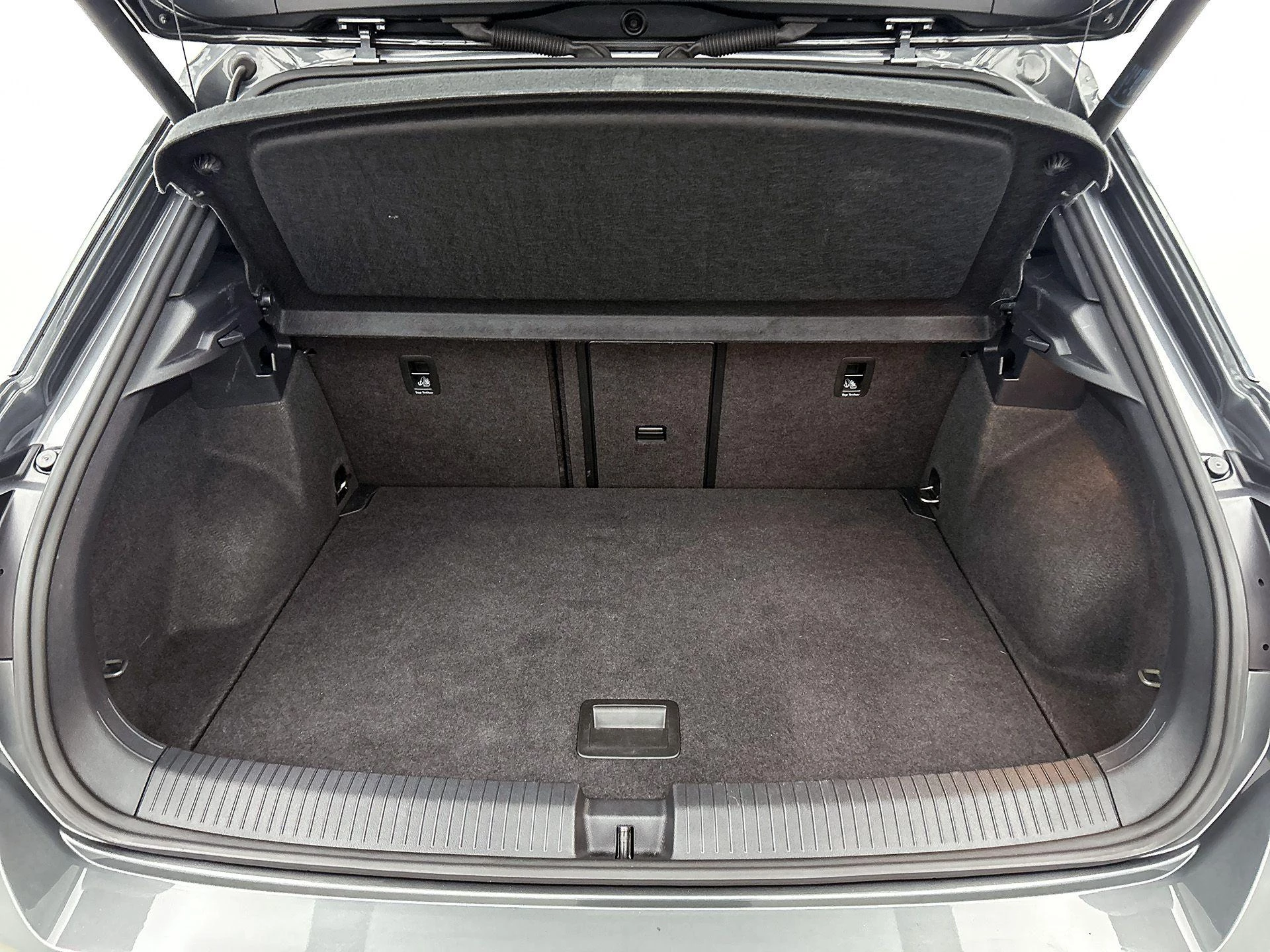 Volkswagen-T-Roc-image-21