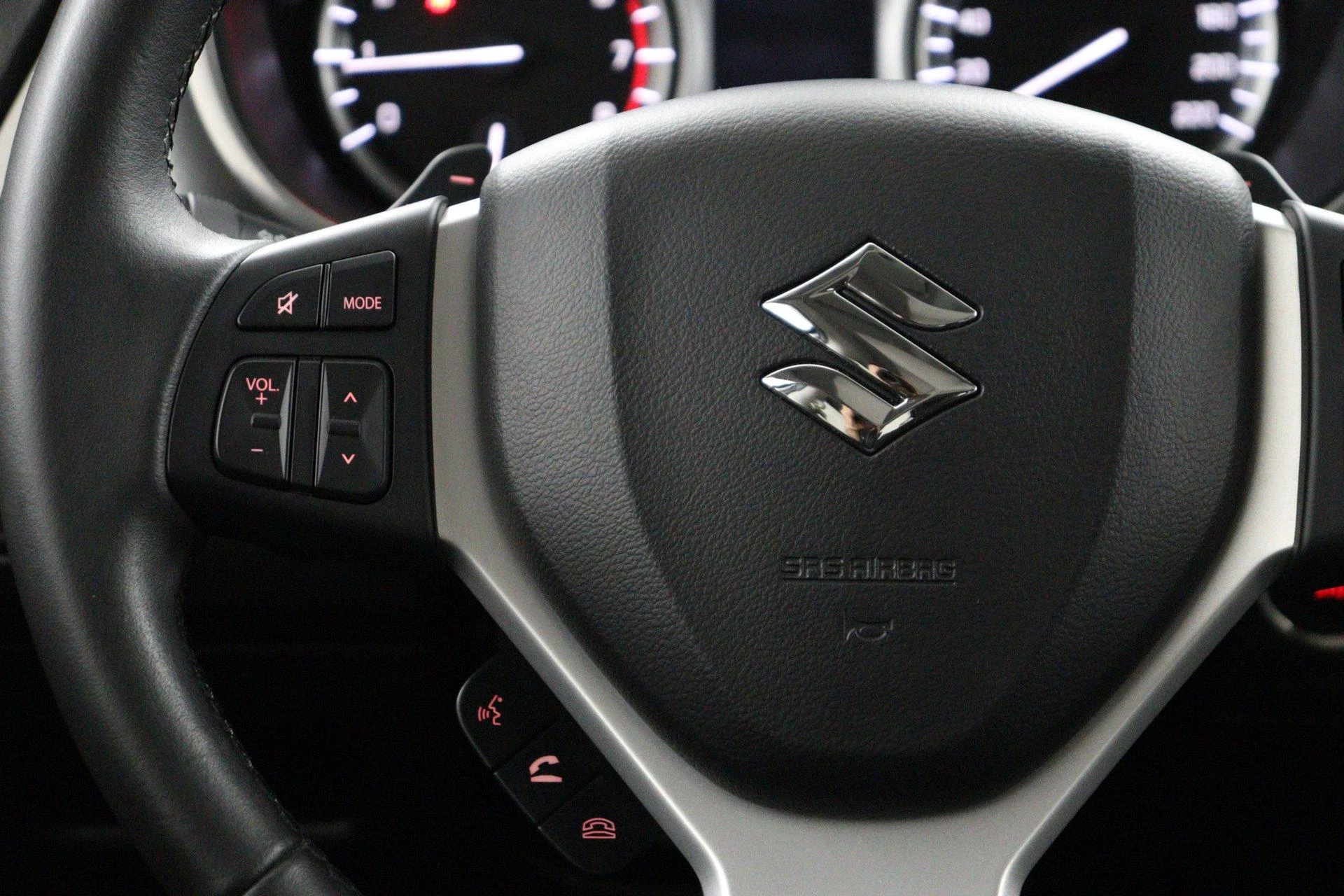 Suzuki-Vitara-image-15