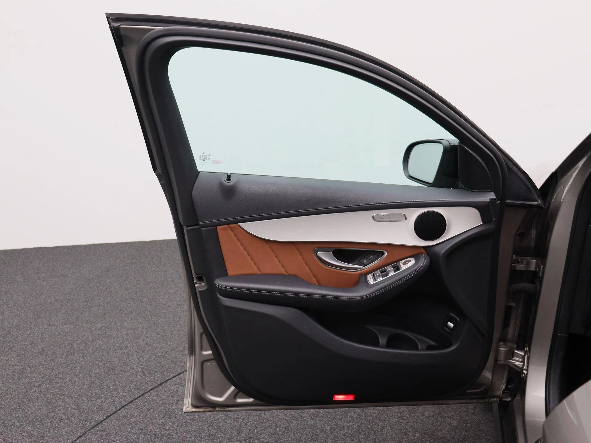 Mercedes-Benz GLC 200 d Coupé AMG LINE + LEDER + OPEN DAK + TREKHAAK + CARPLAY +