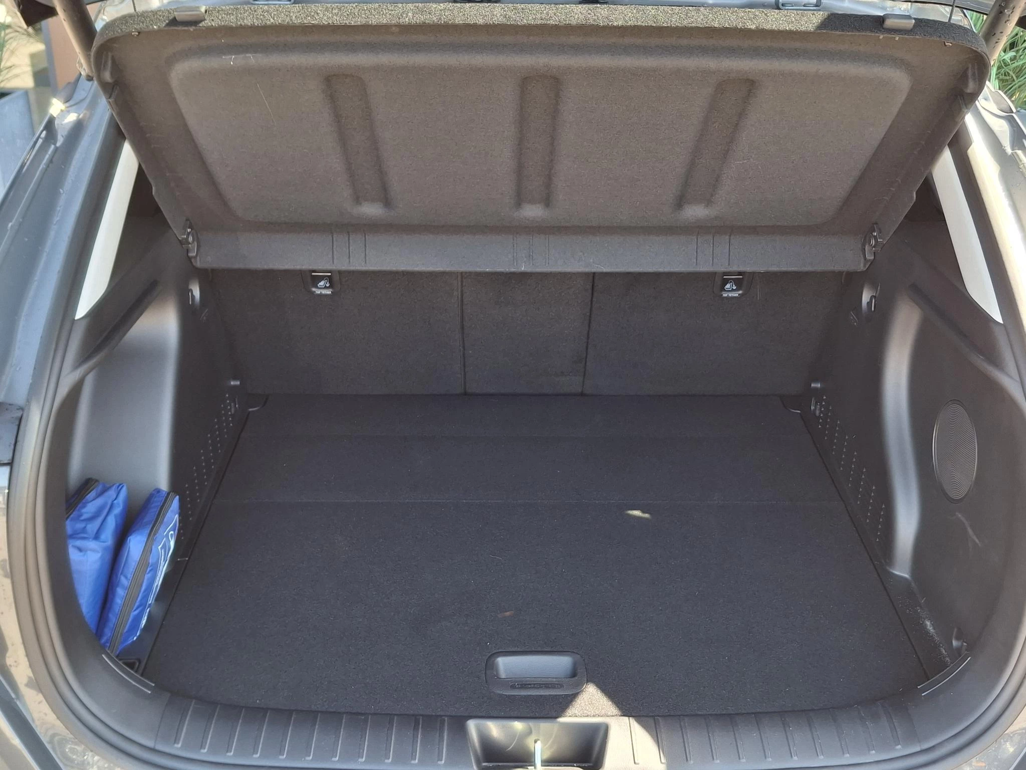 Hyundai Kona 1.6 GDI HEV Premium Sky