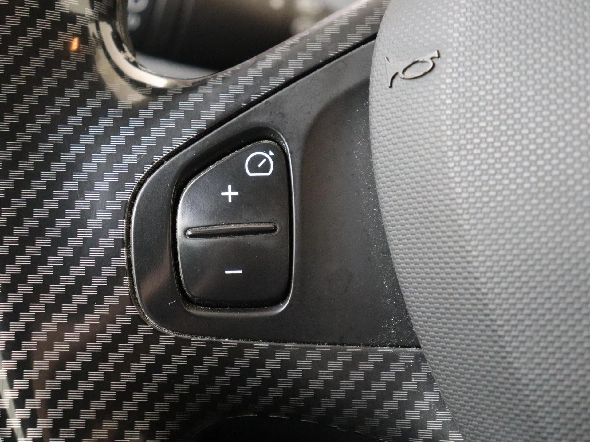 Renault-Captur-image-12