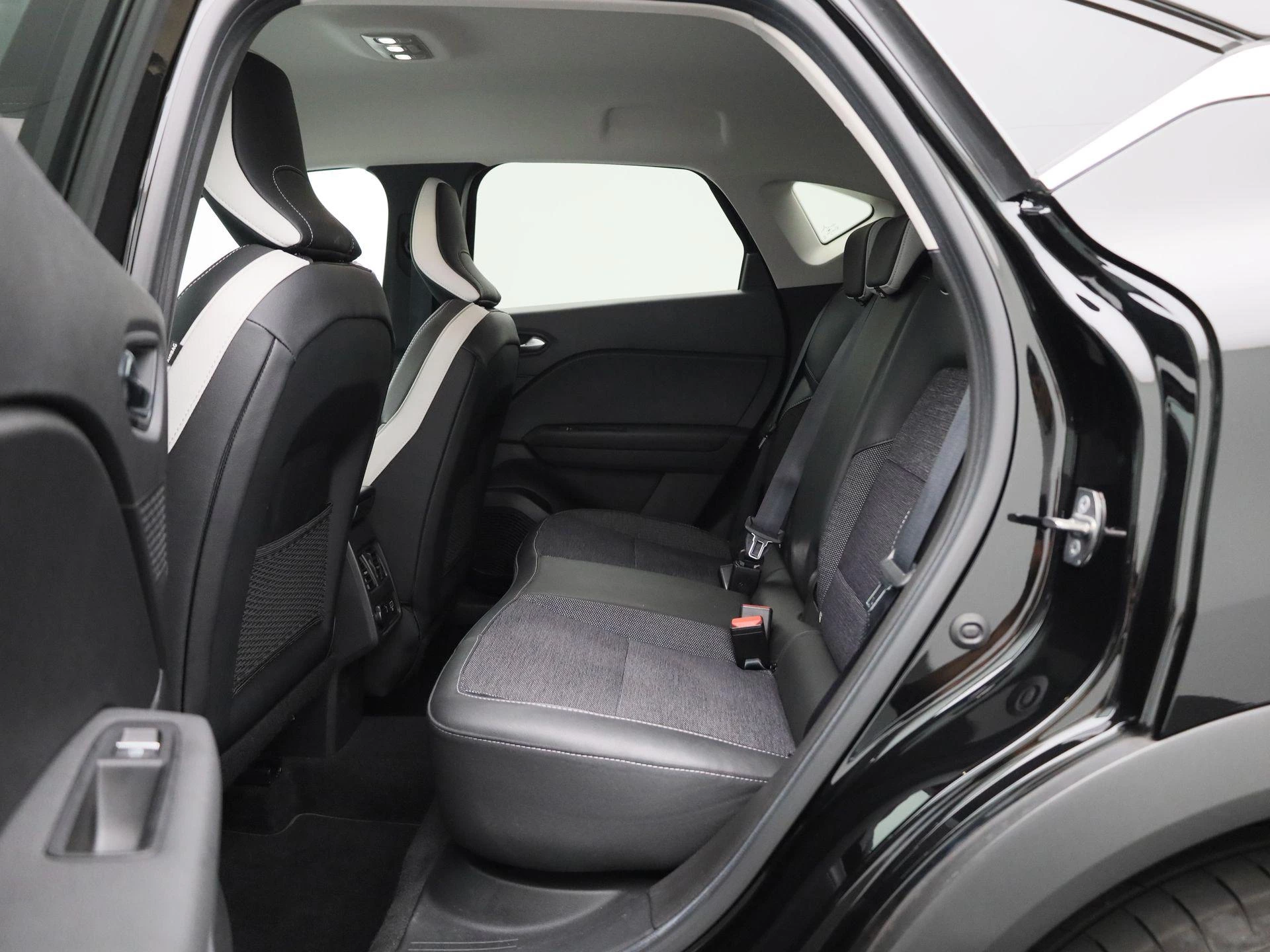 Mitsubishi-ASX-image-11