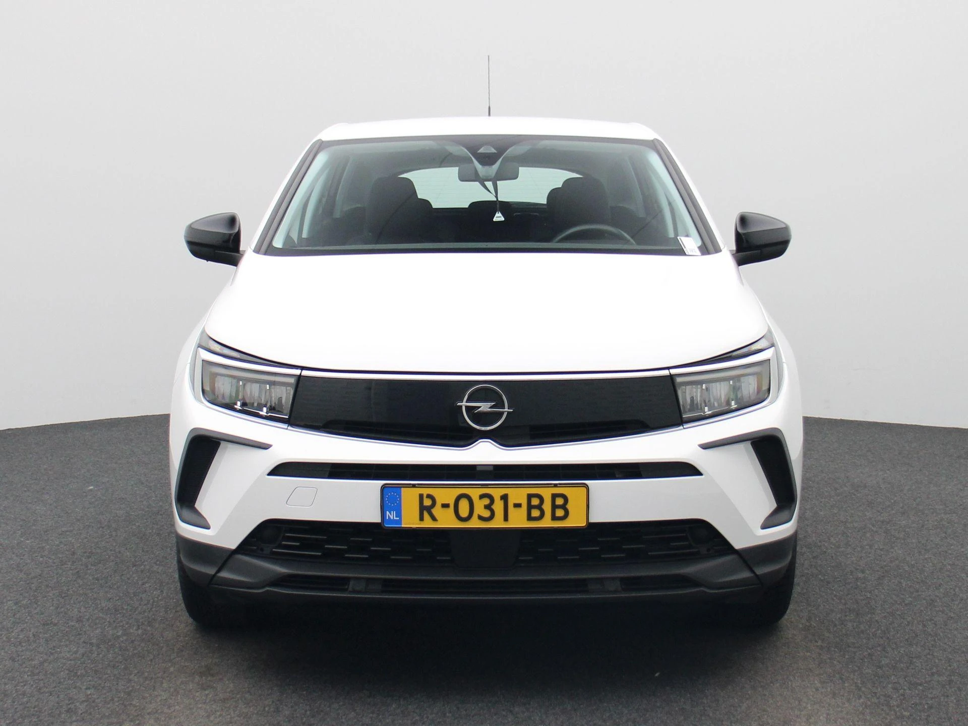 Opel-Grandland-image-2