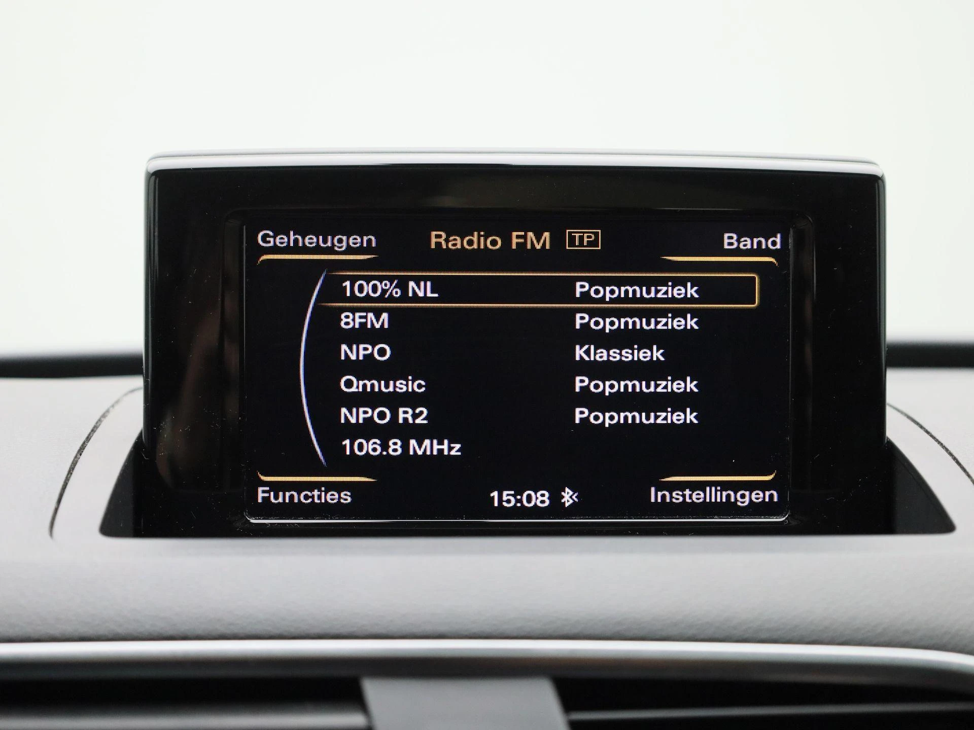Audi-Q3-image-15