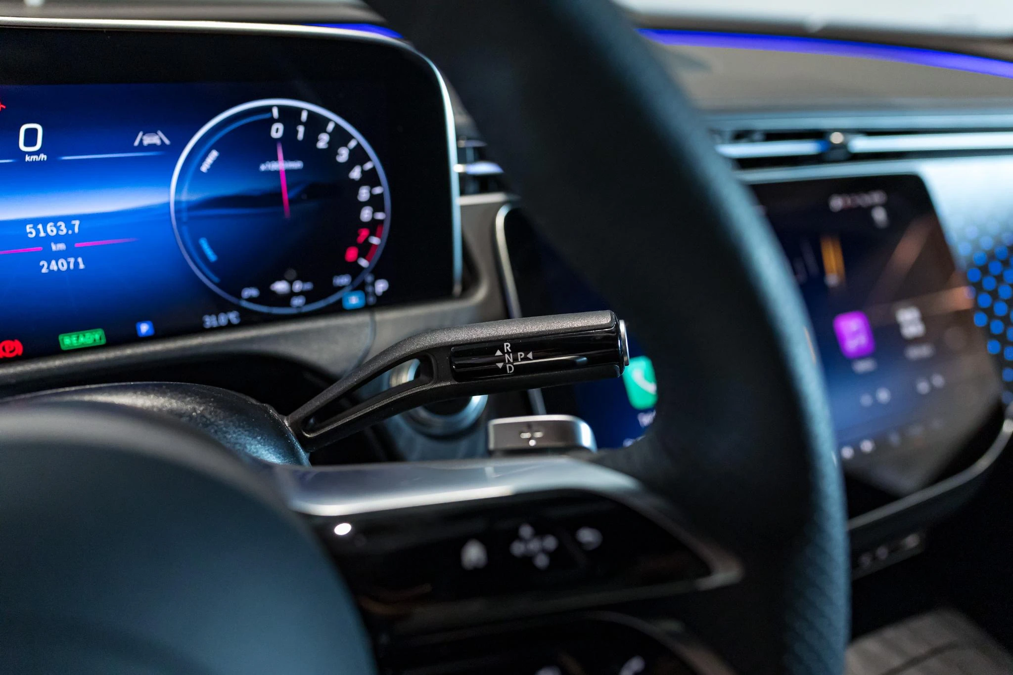 Mercedes-Benz-E-Klasse-image-33