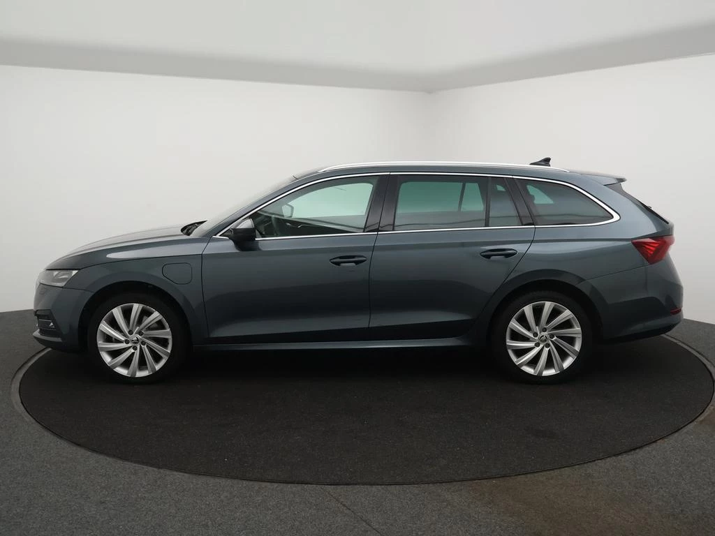 Škoda Octavia Combi PHEV Octavia Combi Style 1.4TSI iV 204PK *AUTOMAAT*LEDER*VIRTUAL COCKPIT*CAMERA*PDC*CRUISE*NAVI*...*