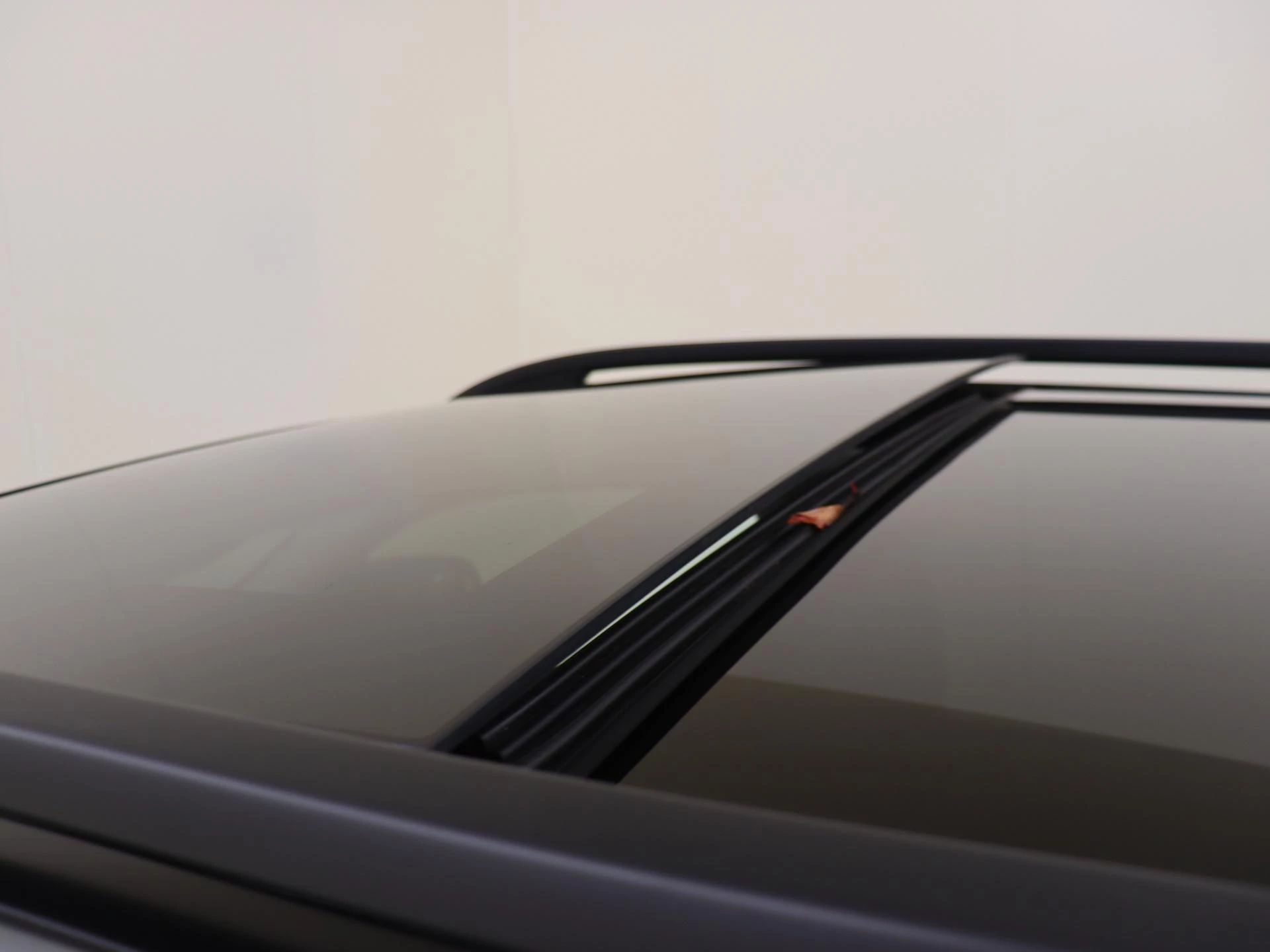 Mercedes-Benz-GLS-image-35