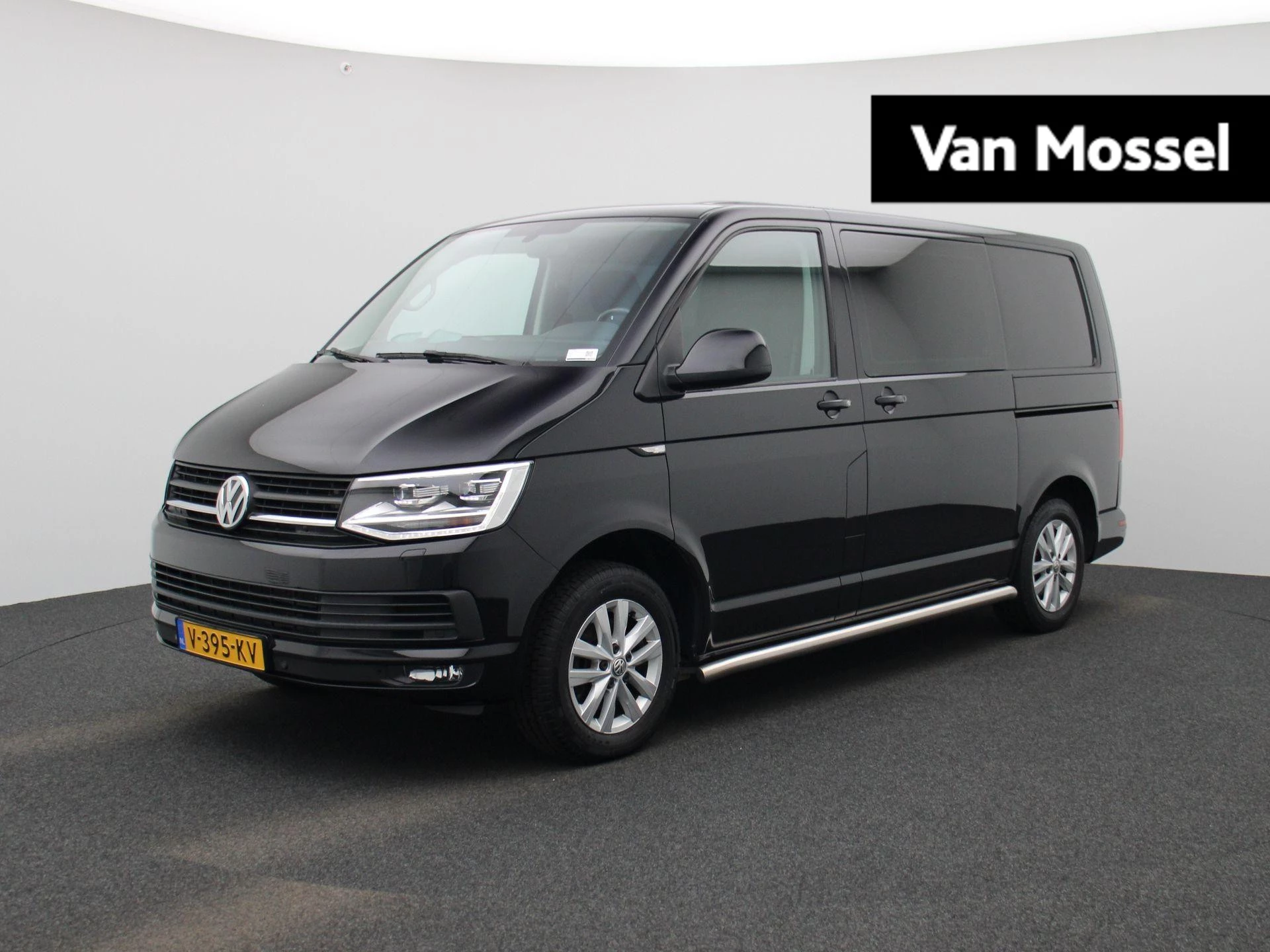 Volkswagen-Transporter-image-0