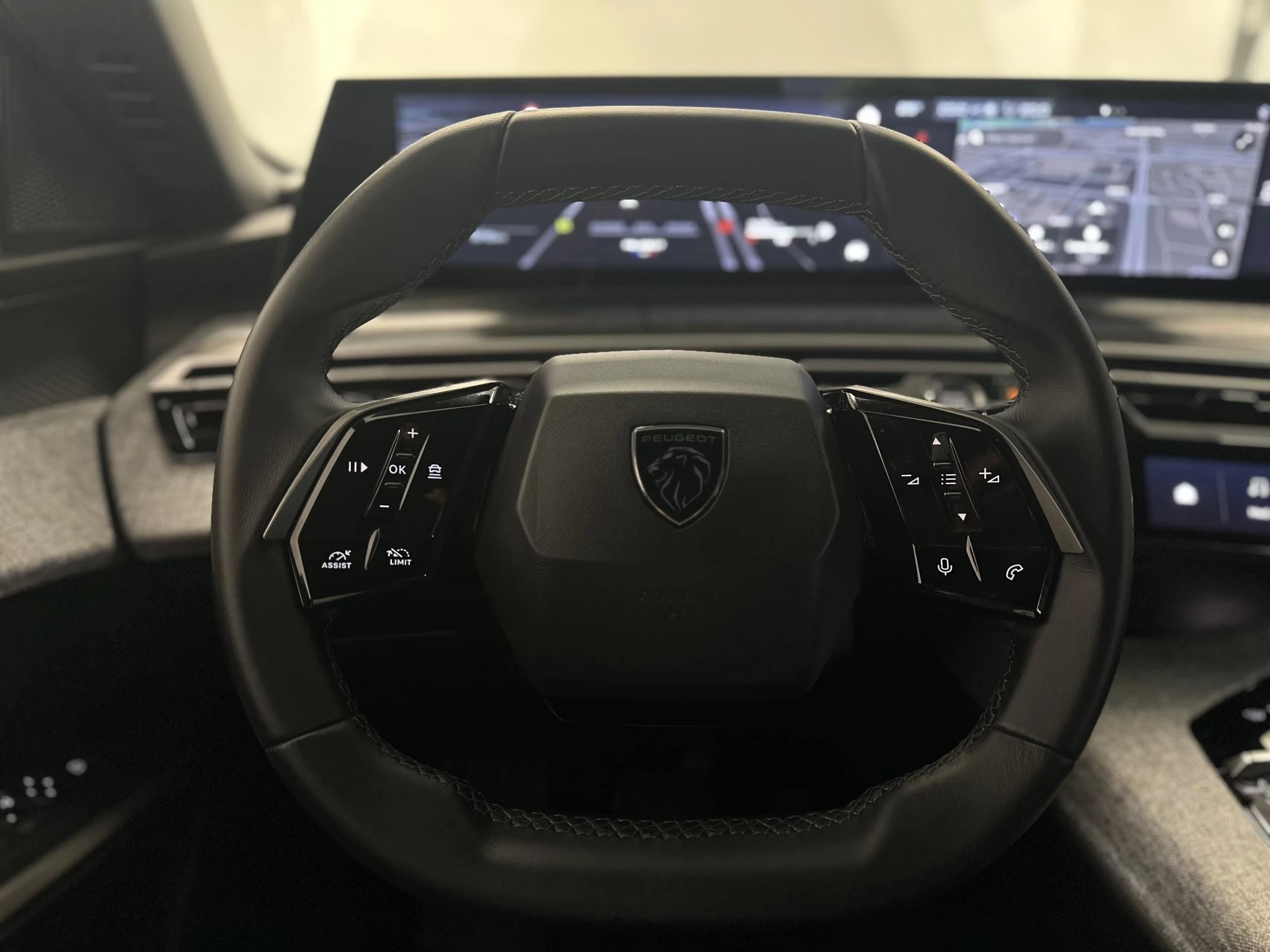 Peugeot 5008 1.2 Hybrid 136 Allure