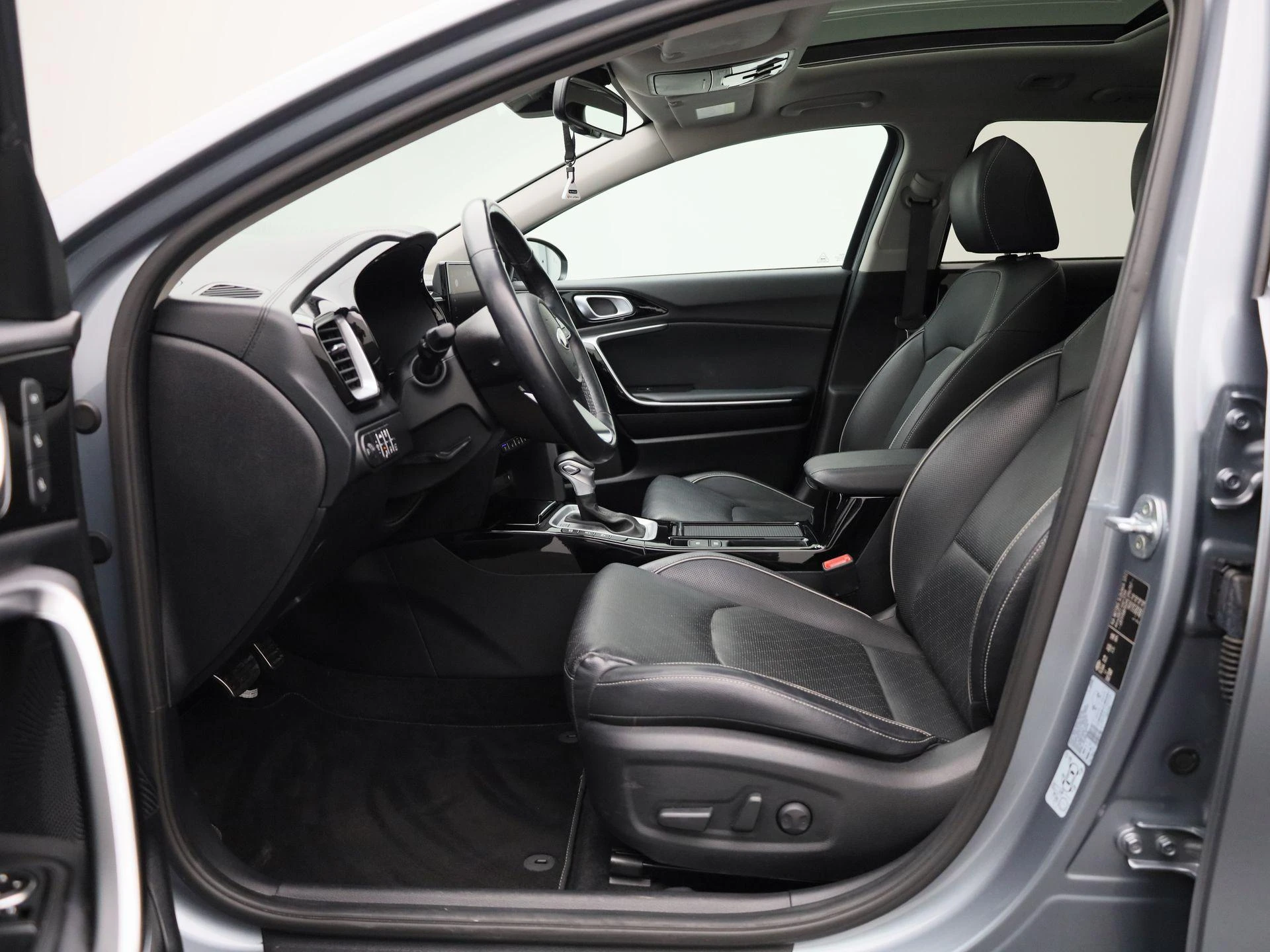 Kia-Ceed Sportswagon-image-10