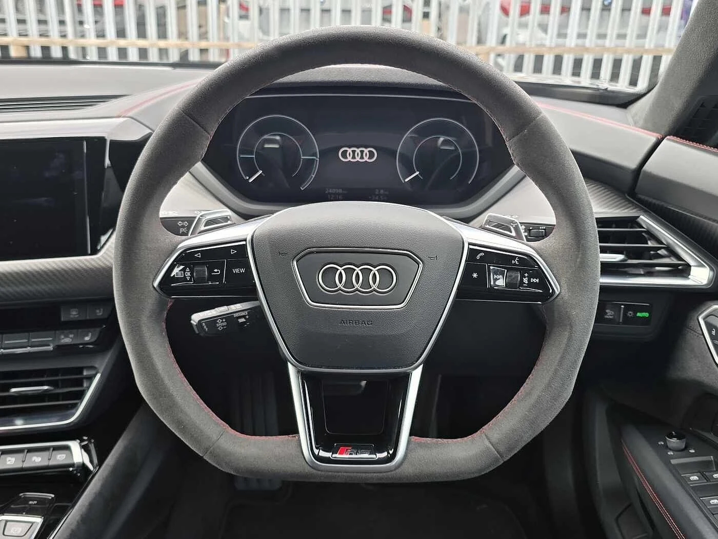 Audi-e-tron GT-image-8