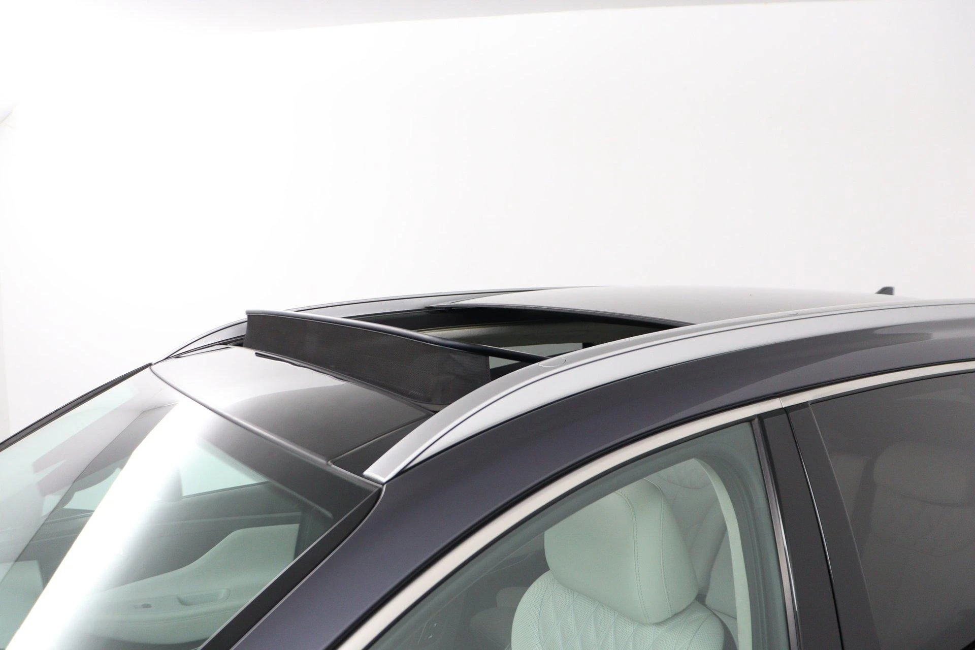 Hyundai-Santa Fe-image-34