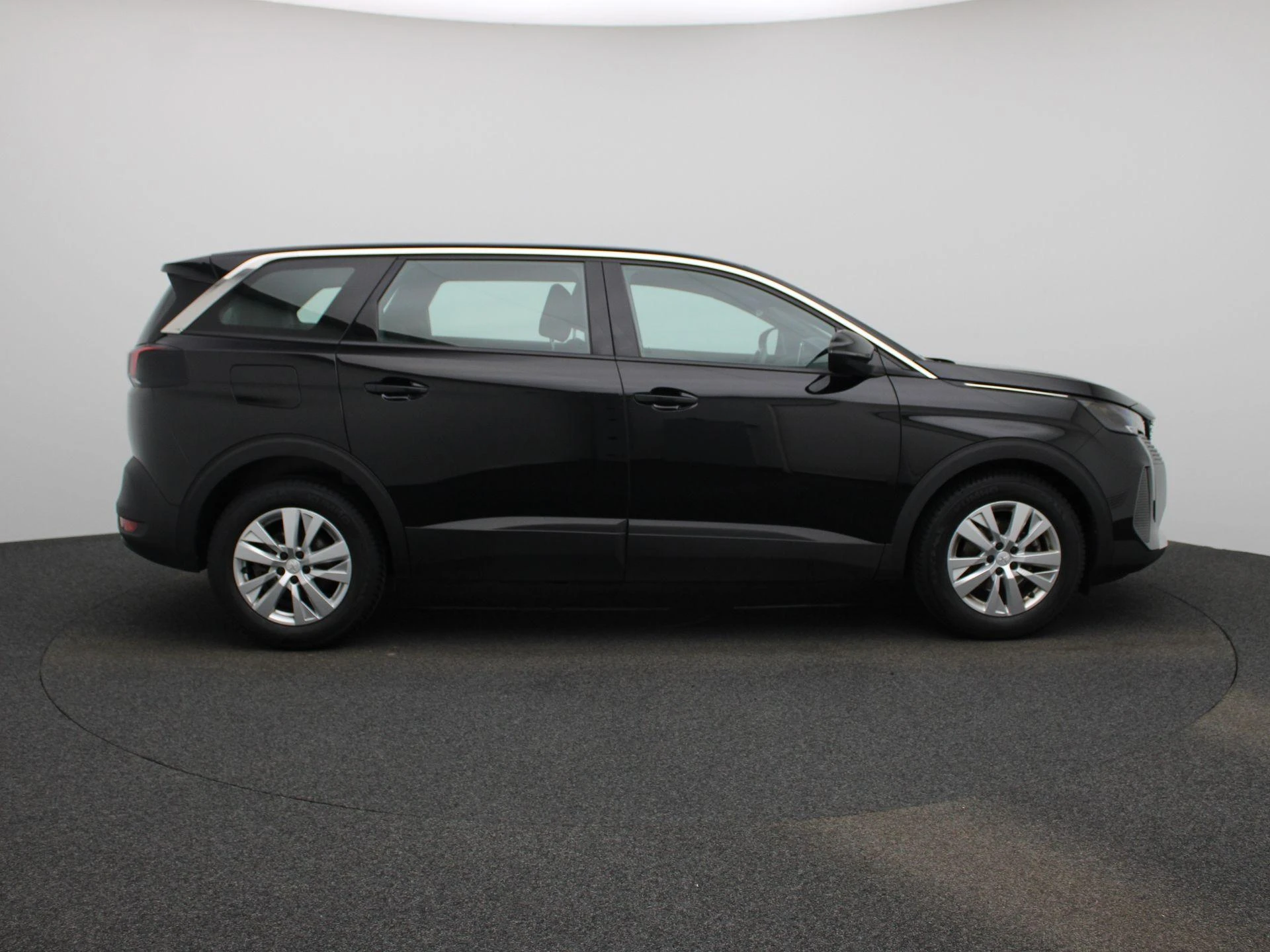 Peugeot-5008-image-5
