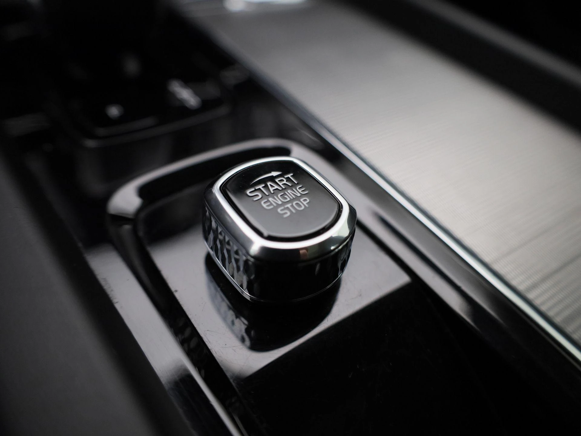 Volvo-XC60-image-30