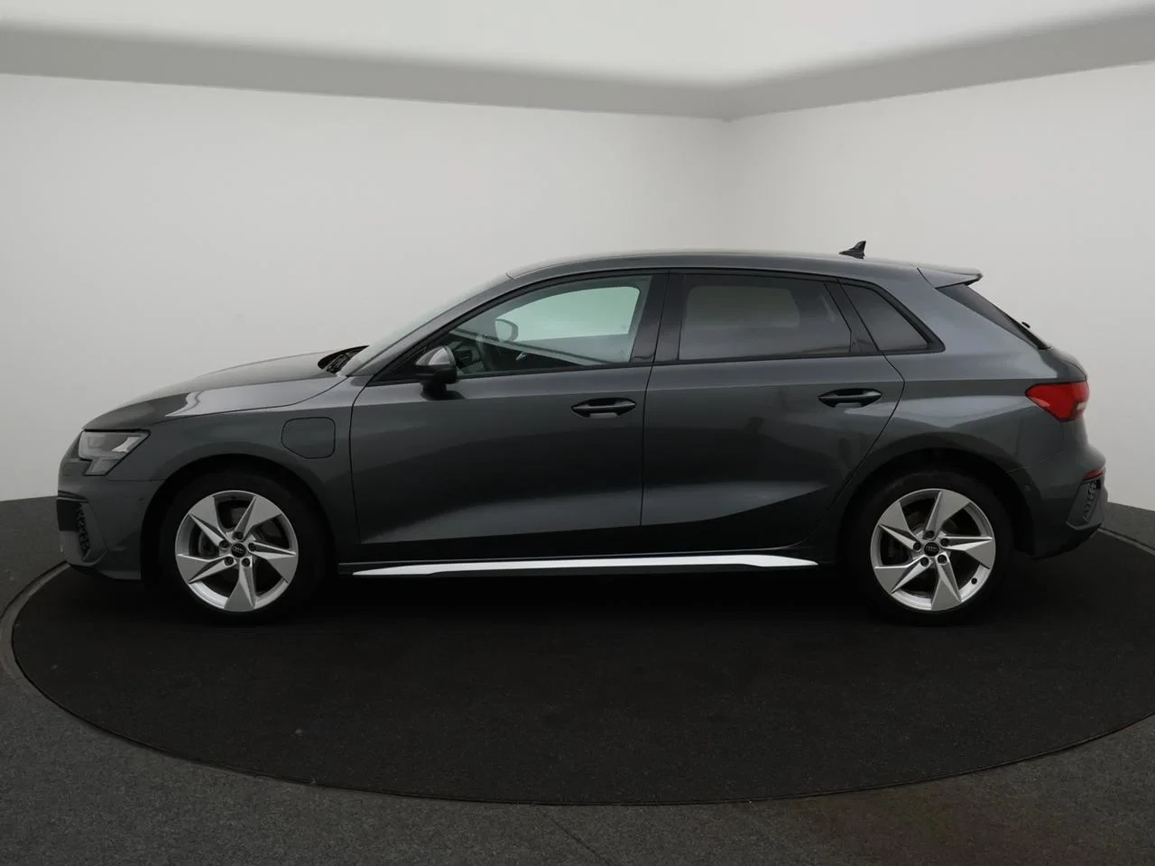 Audi A3 Sportback PHEV Audi A3 Sportback S line 40 TFSIe 204PK *AUTOMAAT*VIRTUAL COCKPIT*PDC*CRUISE*APP-CONNECT*AIRCO*...*