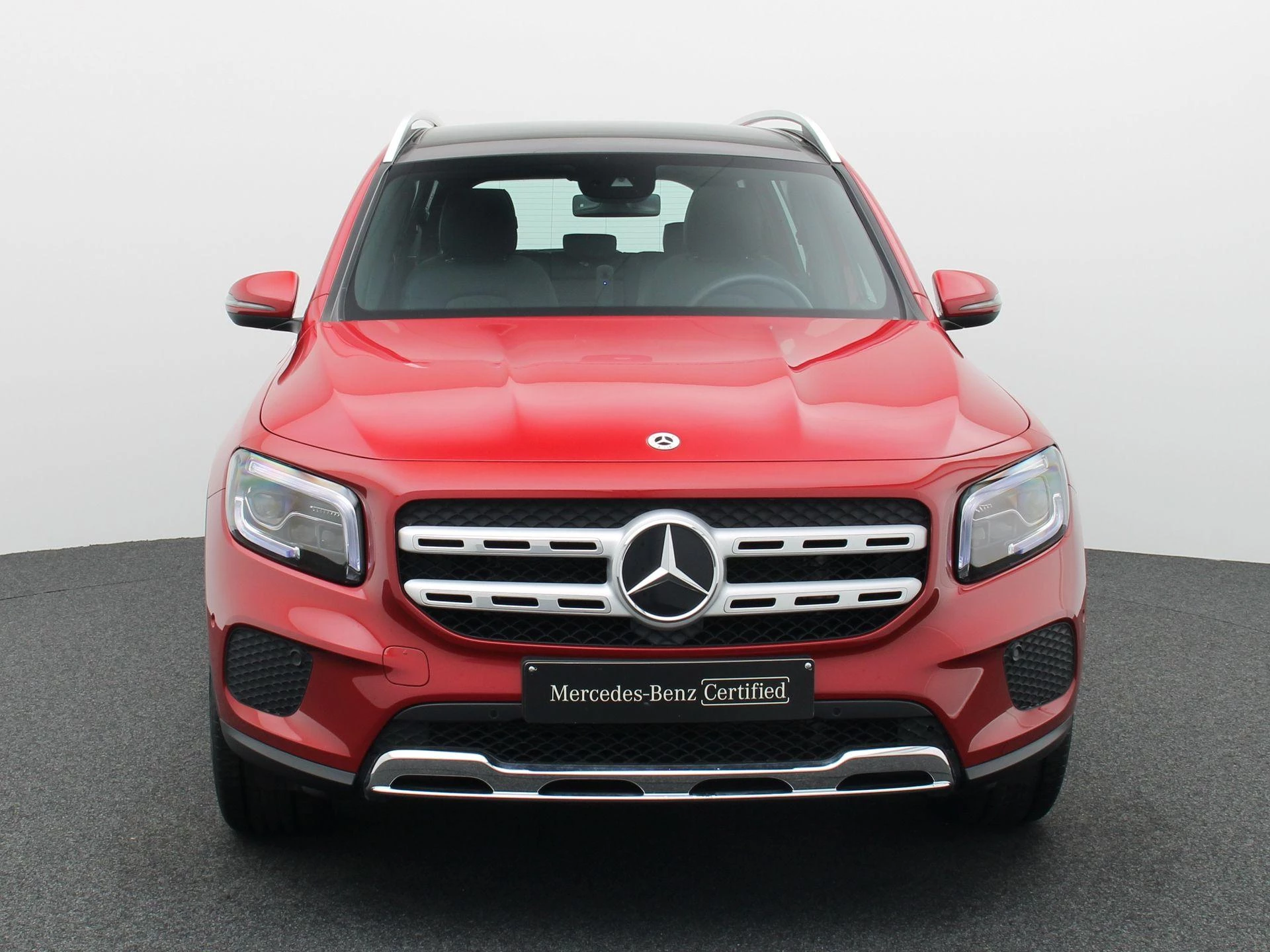 Mercedes-Benz GLB 180 d Business Solution + MULTIBEAM LED + PANO DAK + CARPLAY + LEDER +