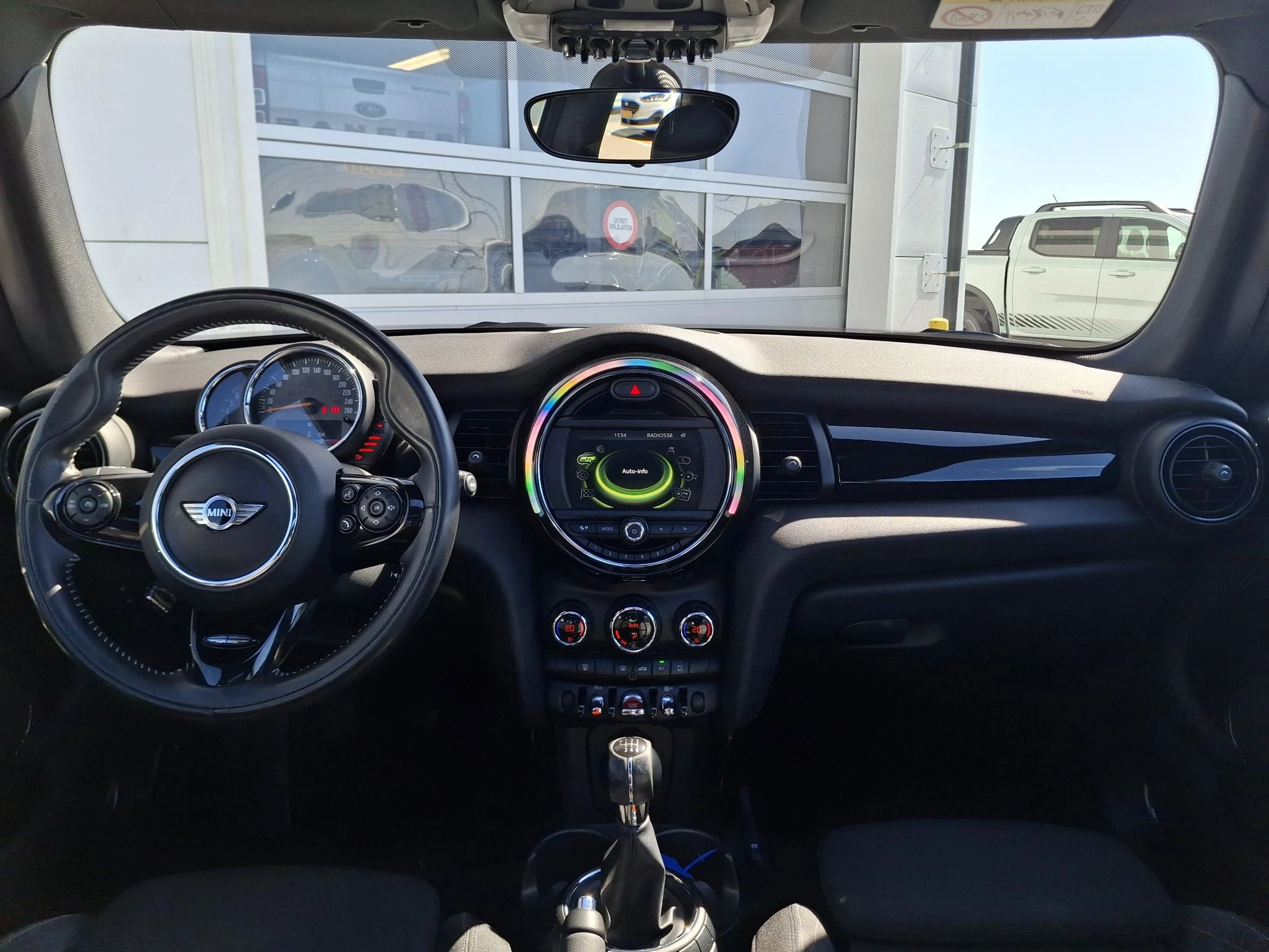 MINI-Cooper-image-11