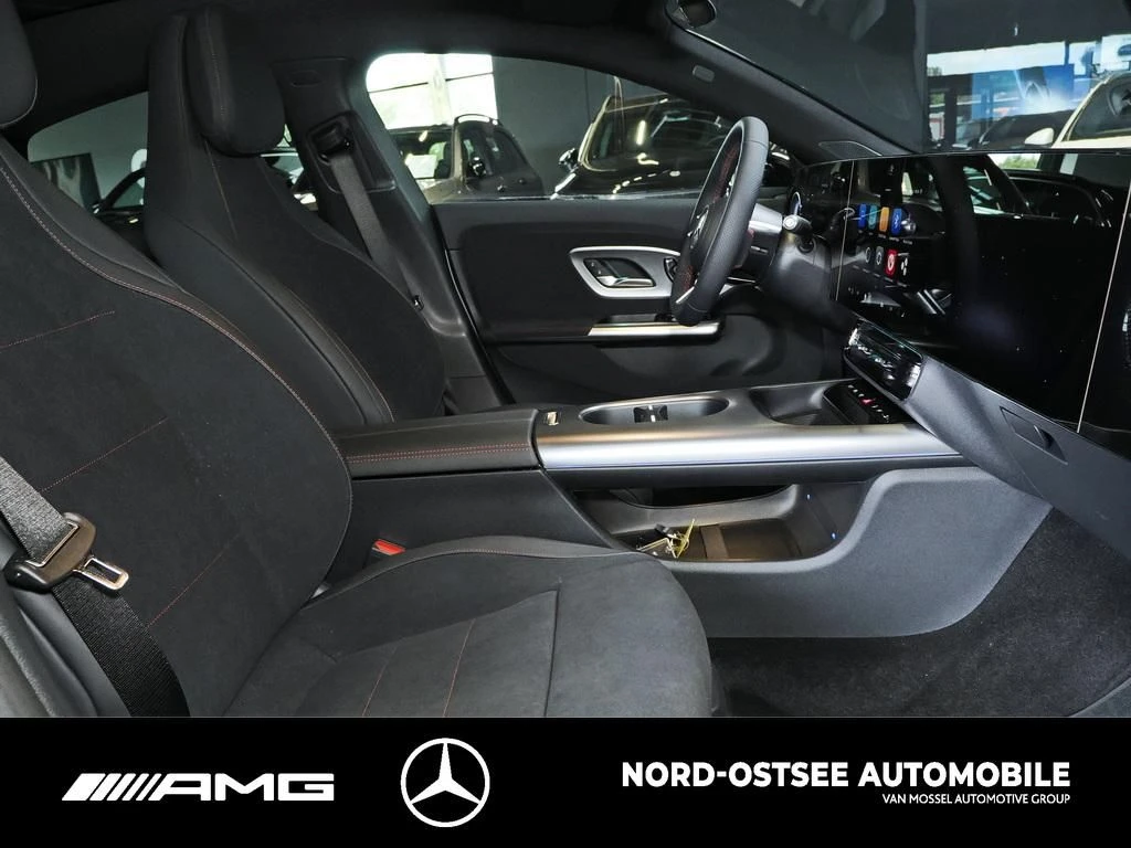 Mercedes-Benz CLA 200 4MATIC AMG PANO NIGHT AHK SUPERSCREEN AMG Line