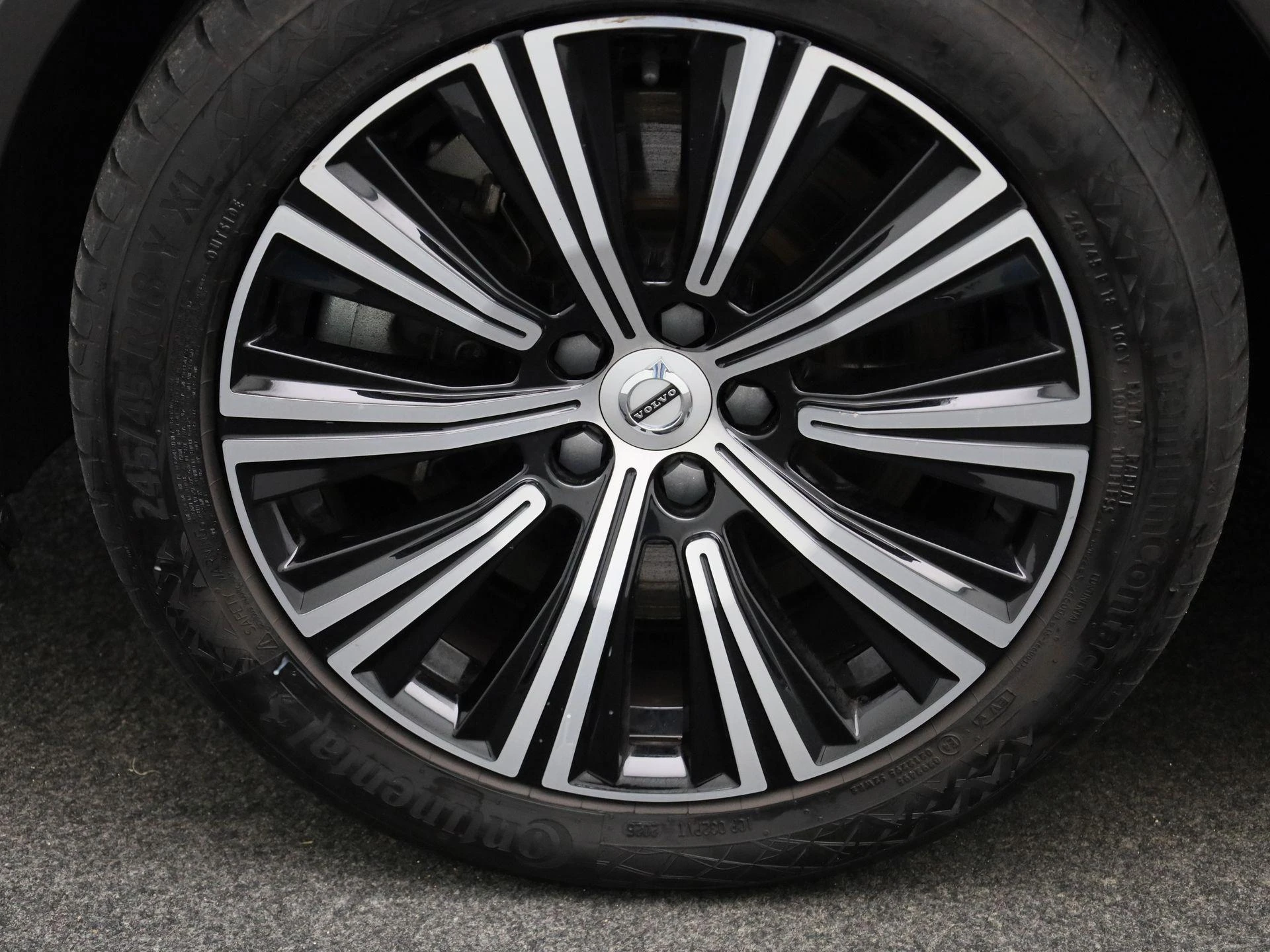 Volvo-V90-image-13