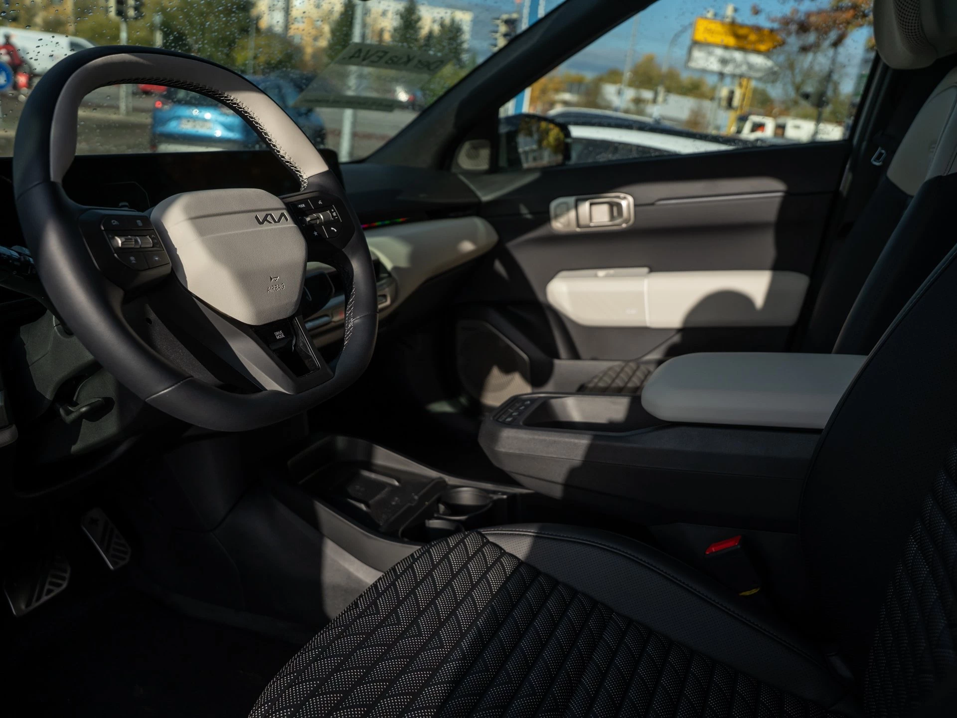 Kia EV4 Fastback | GT-line | 81.0kWh | ACC | NAVI | LED | SHZ | LEDER | 360GRAD | HUD