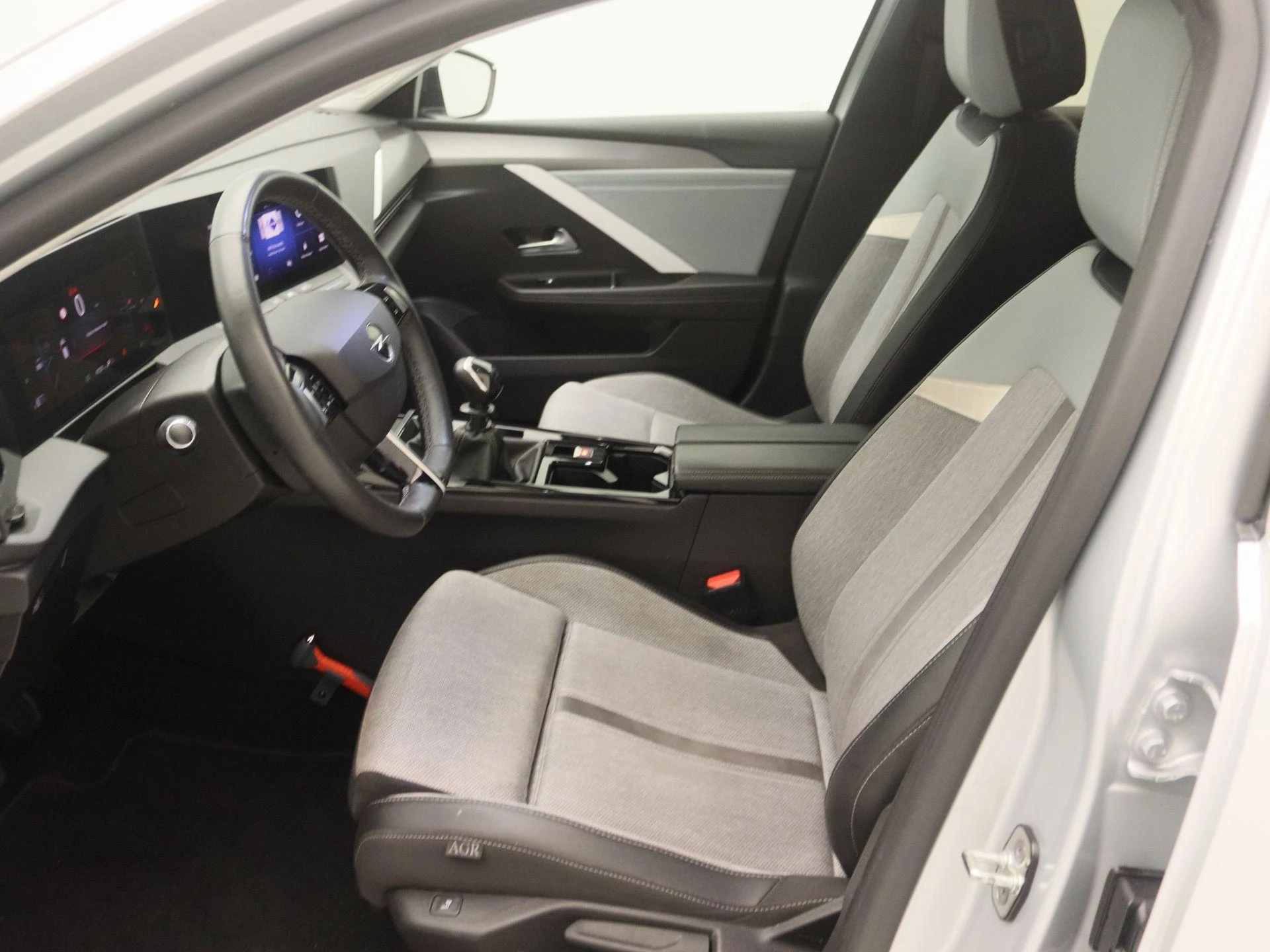 Opel-Astra-image-10