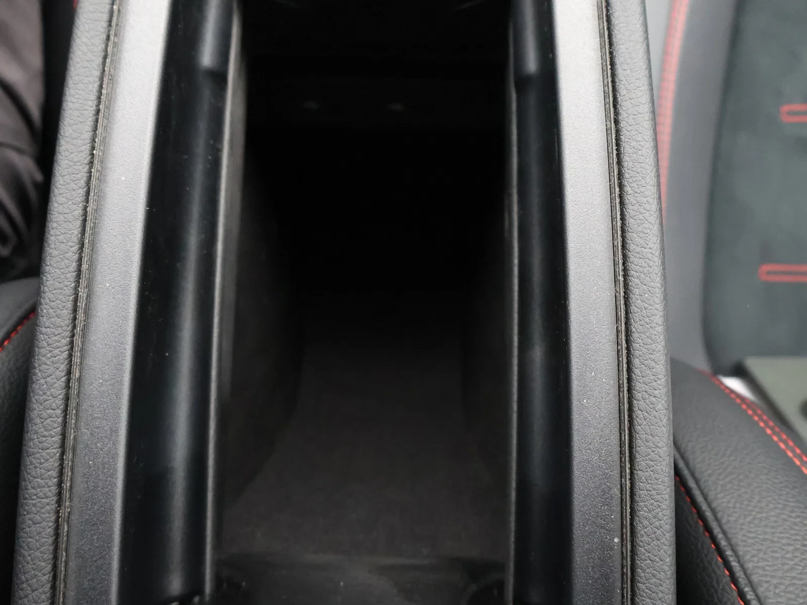 Mercedes-Benz GLA Classe (H247) AMG Line 163PK *AUTOMAAT*LEDER*ALCANTARA*CAMERA*PDC*CRUISE*APP-CONNECT*NAVI*KEYLESS GO*...*
