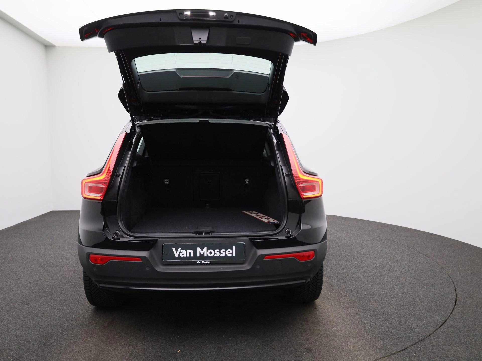 Volvo-XC40-image-10