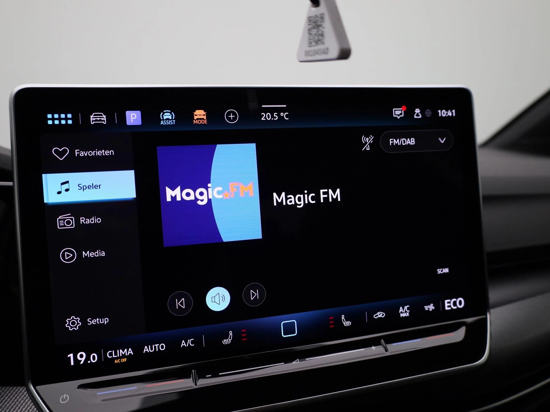 Volkswagen-Golf-image-18