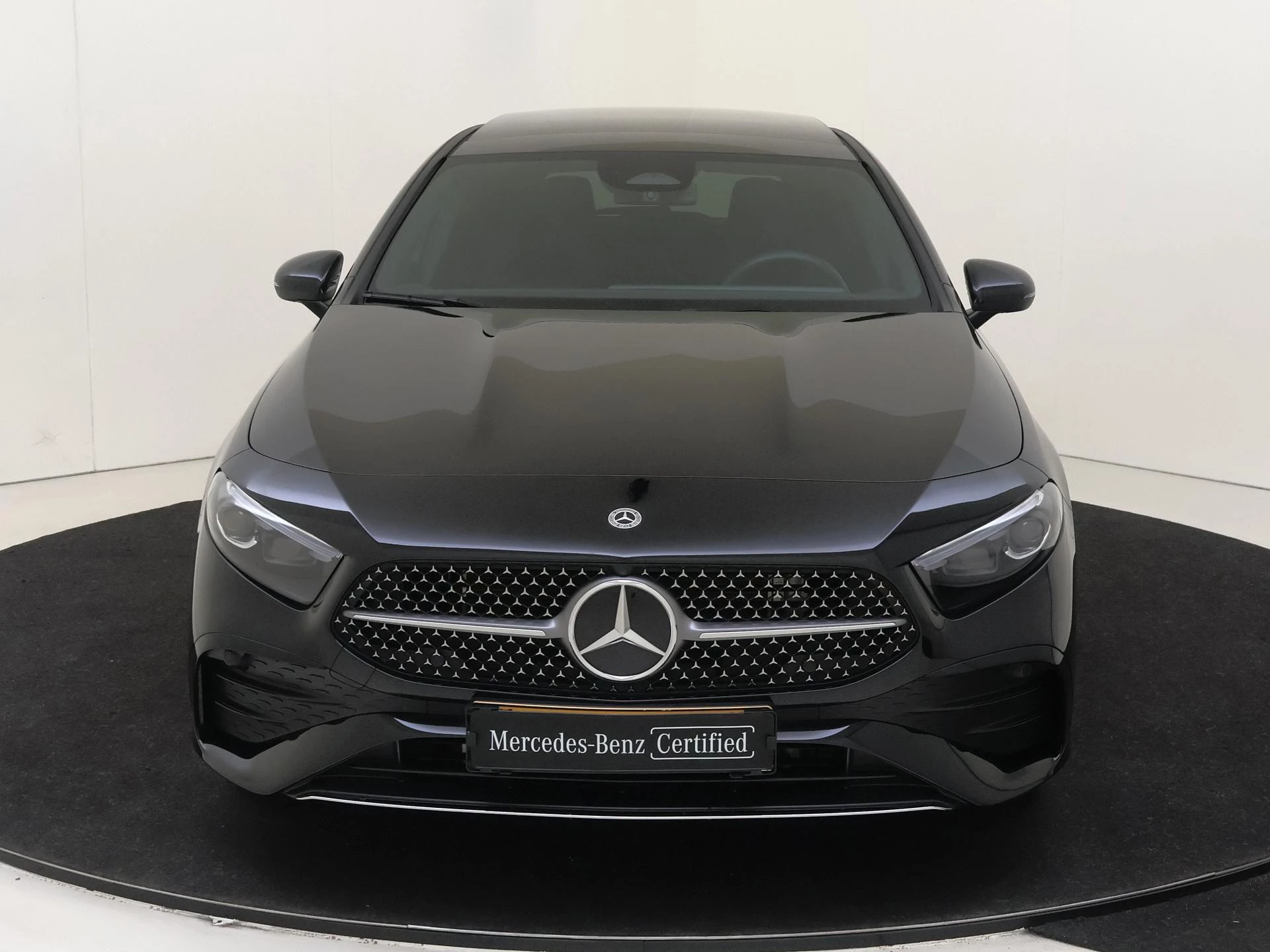 Mercedes-Benz-A-Klasse-image-4