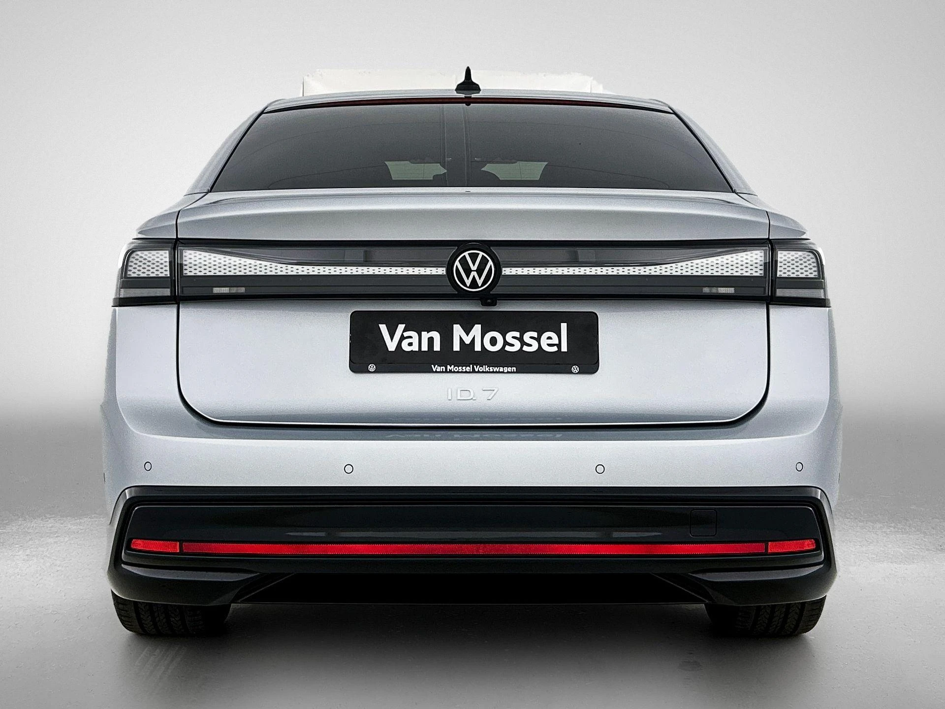 Volkswagen-ID.7-image-2