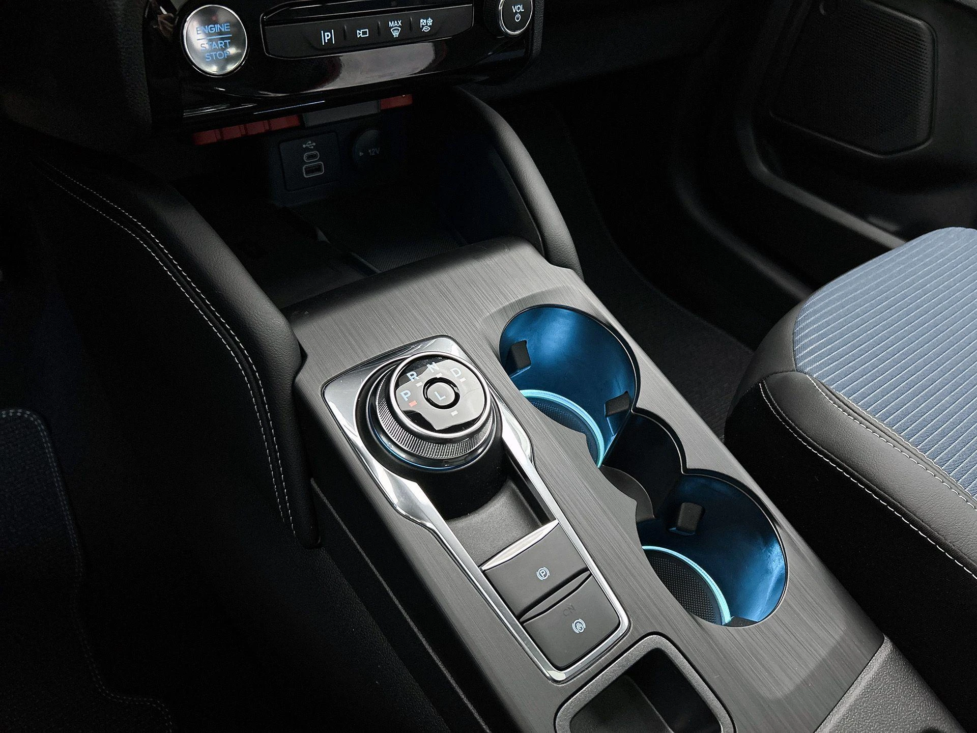 Ford-Kuga-image-24