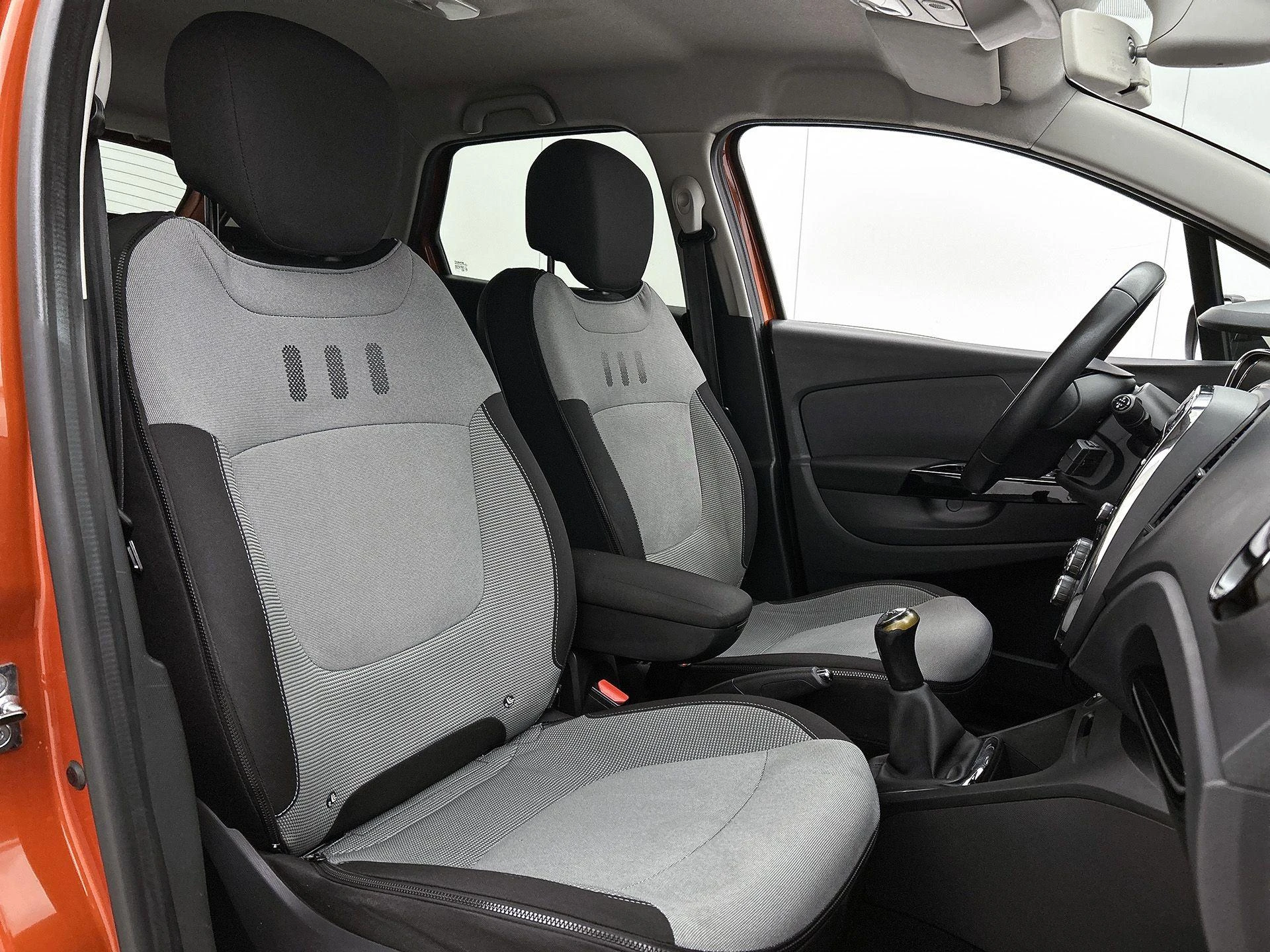 Renault-Captur-image-35