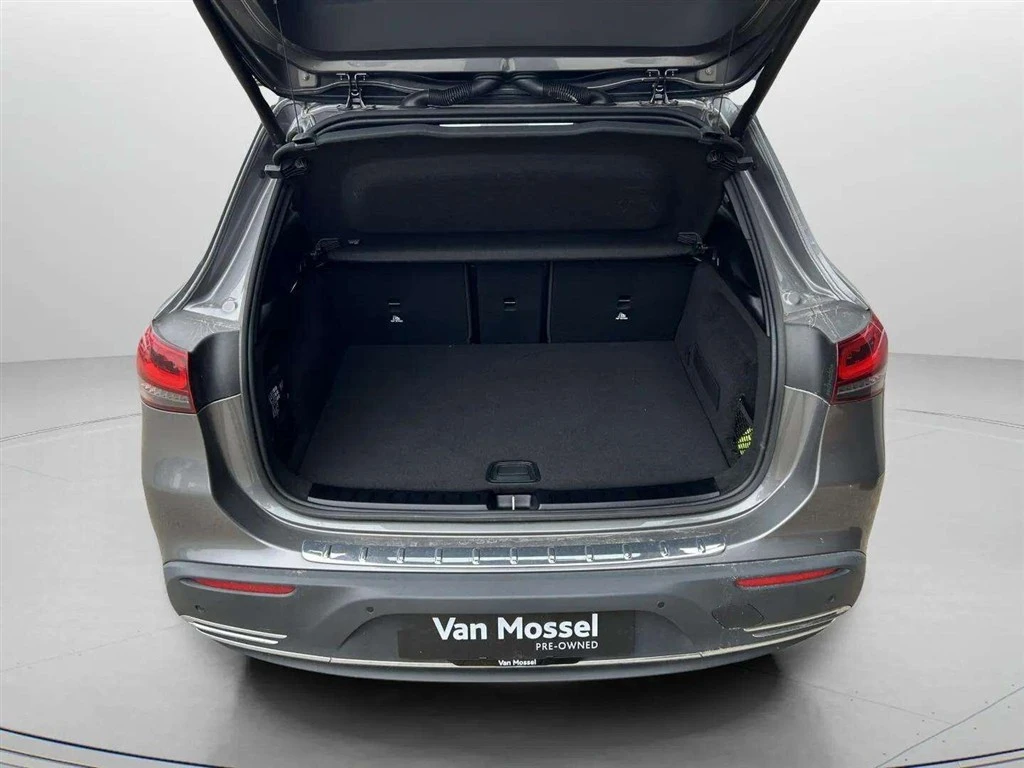Mercedes-Benz-EQA-image-23