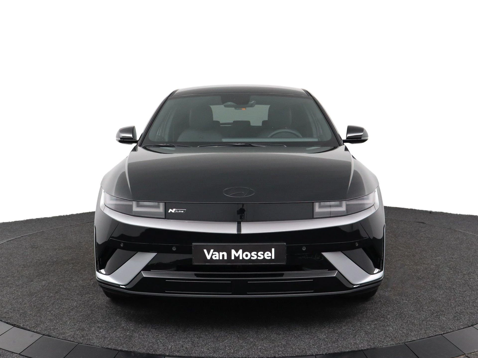Hyundai-IONIQ 5-image-4