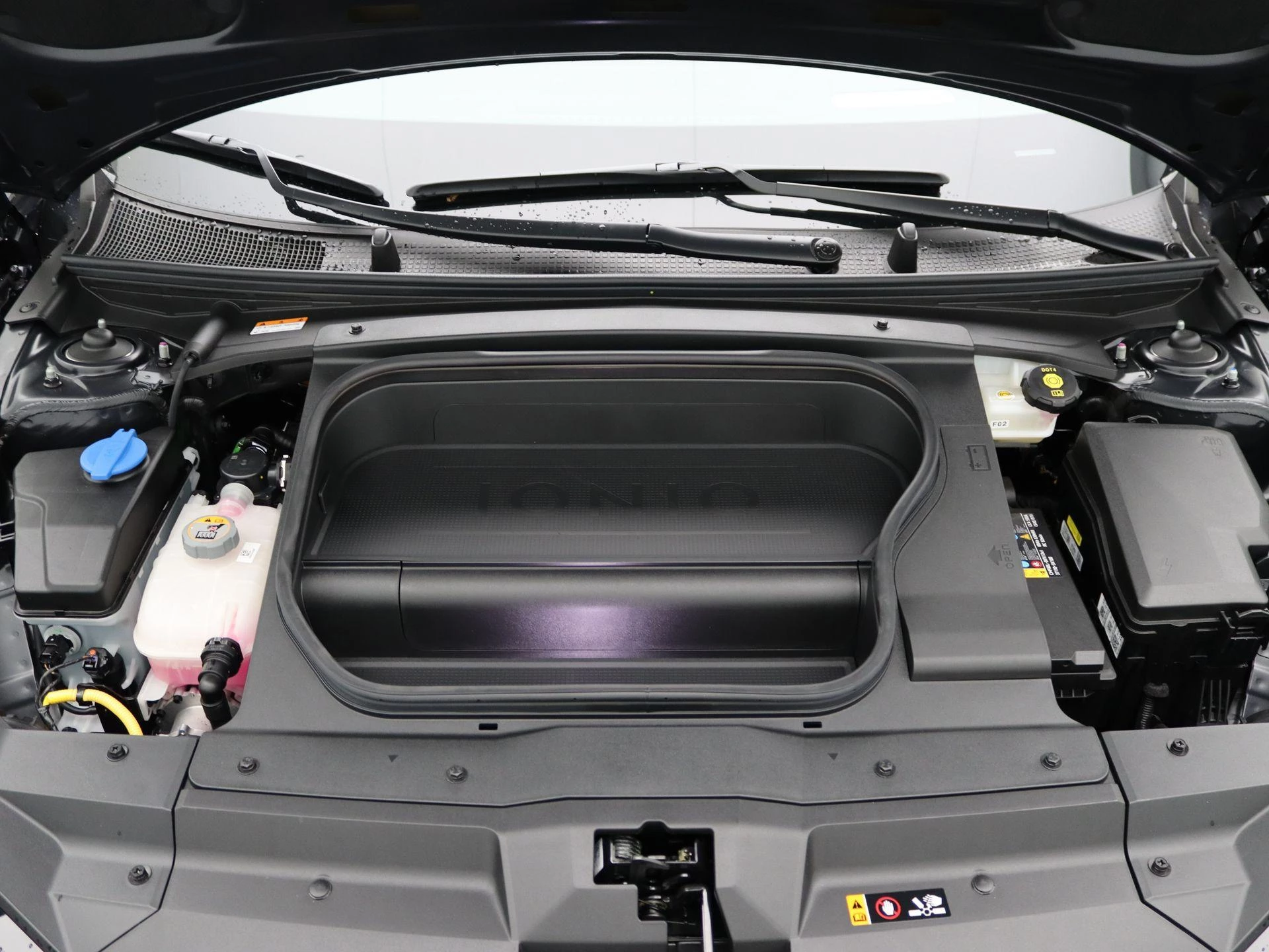 Hyundai-IONIQ 6-image-34