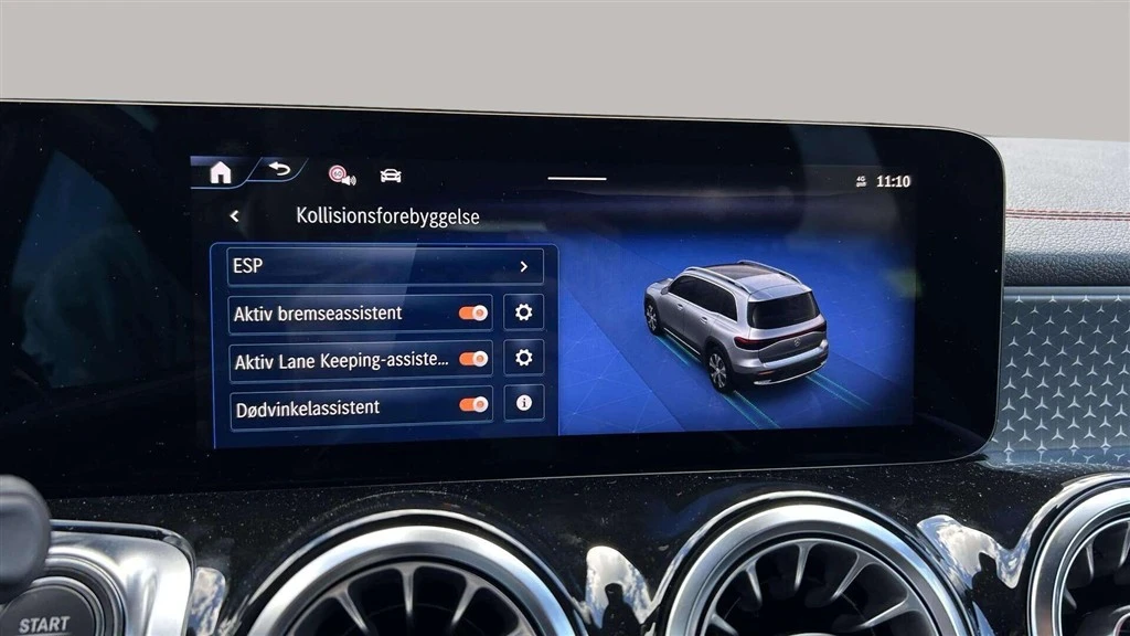 Mercedes-Benz-EQB-image-19
