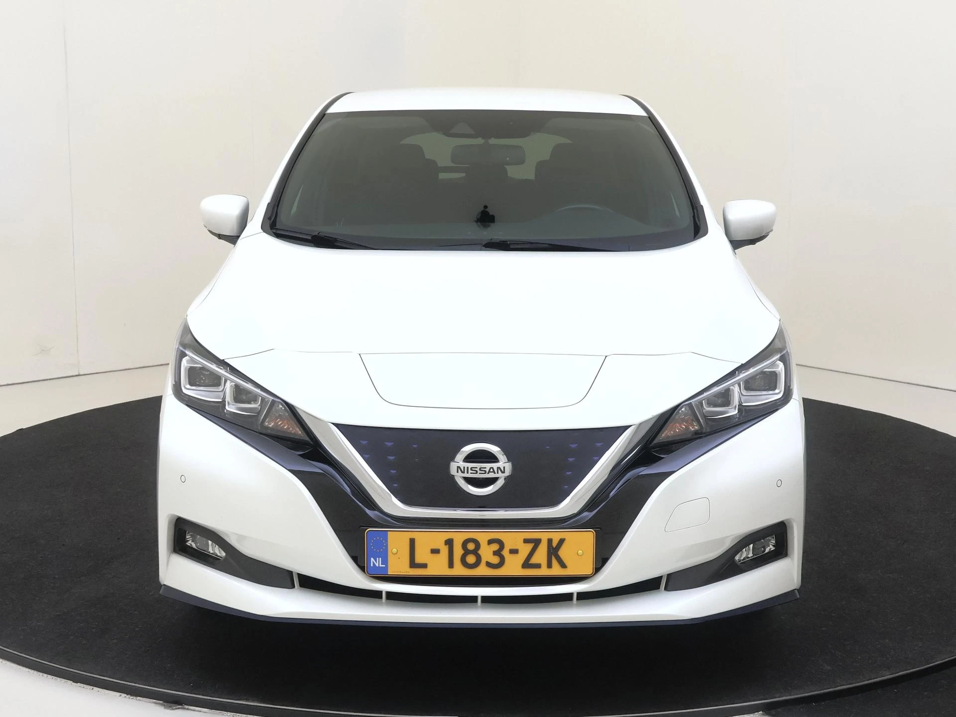 Nissan-Leaf-image-5