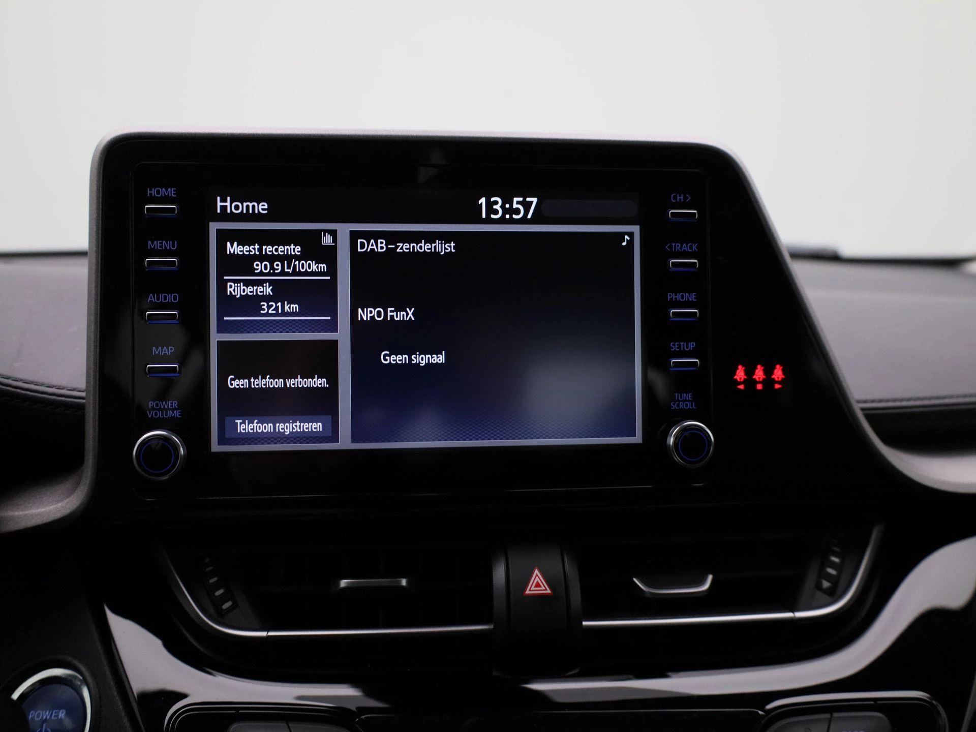 Toyota-C-HR-image-14